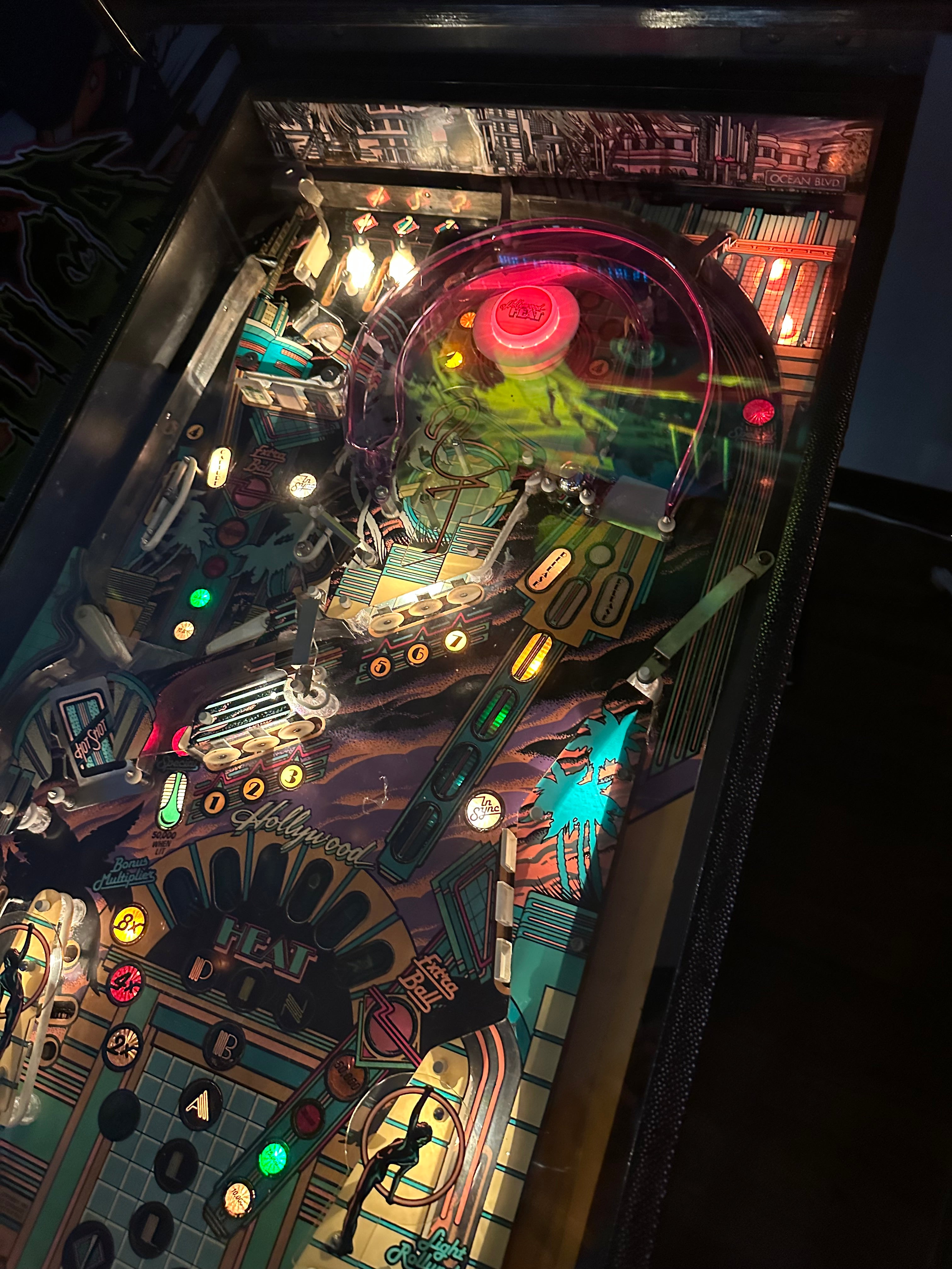 Gottlieb Hollywood Heat Pinball Machine