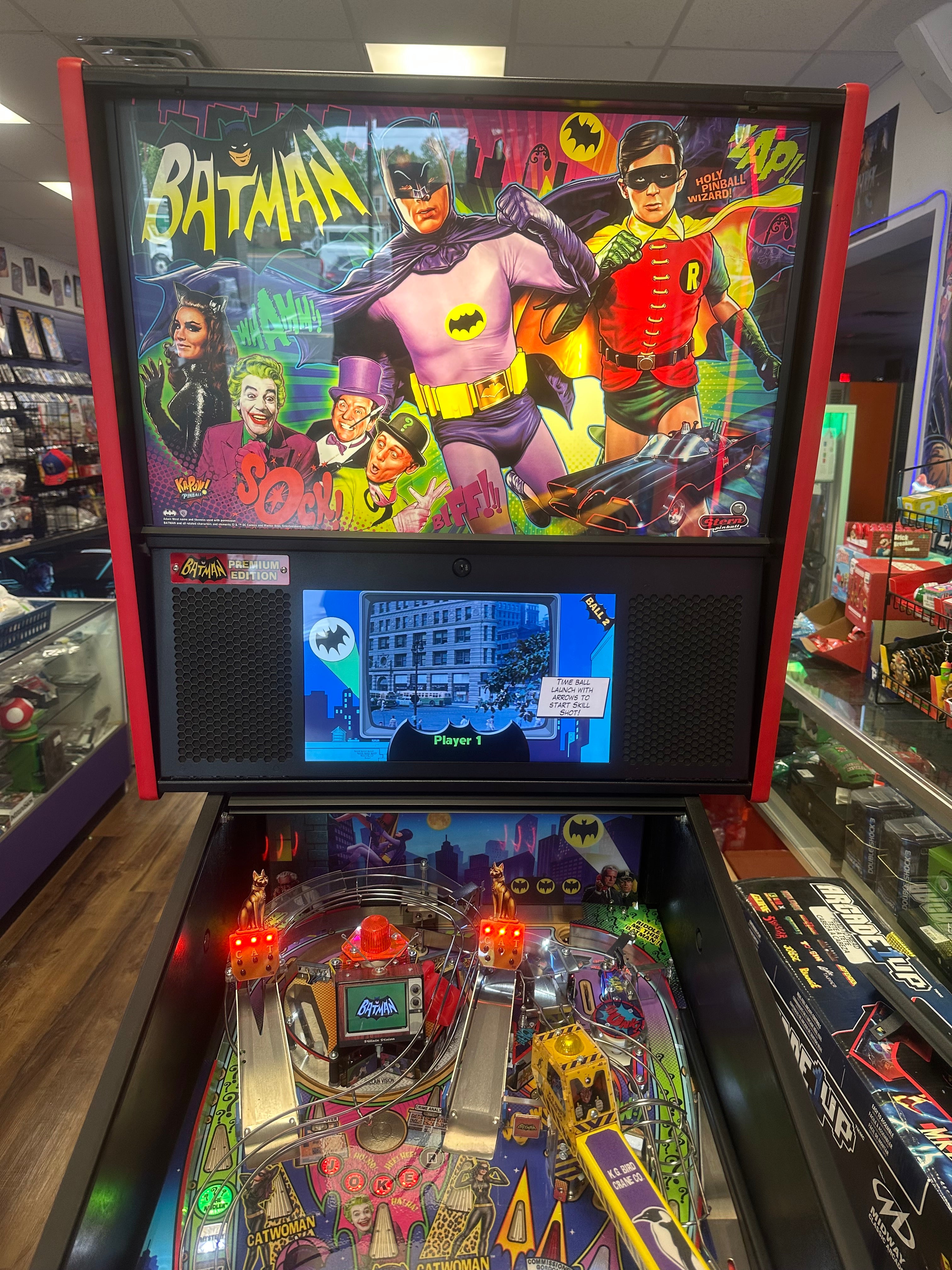 Stern Pinball Batman 66 Premium Pinball Machine