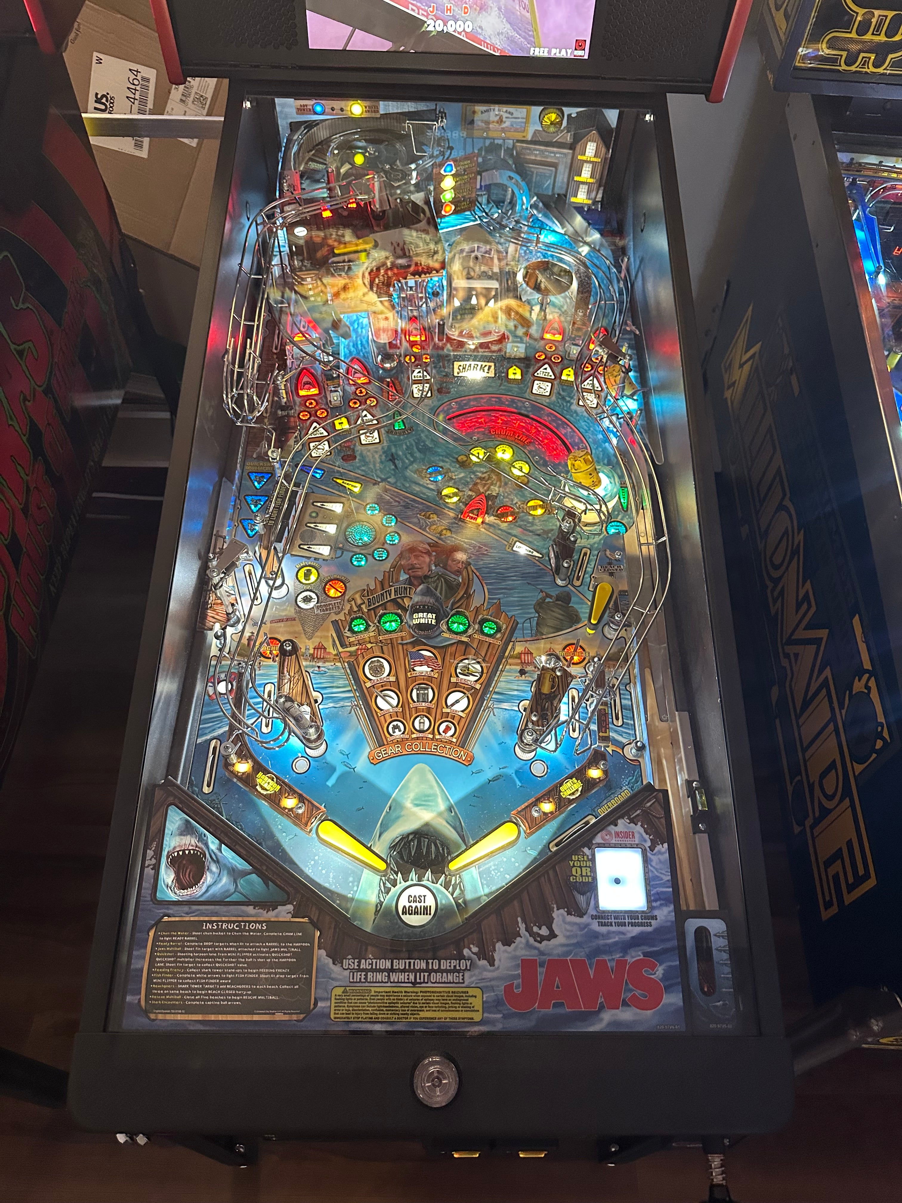Stern Pinball Jaws Premium Pinball Machine