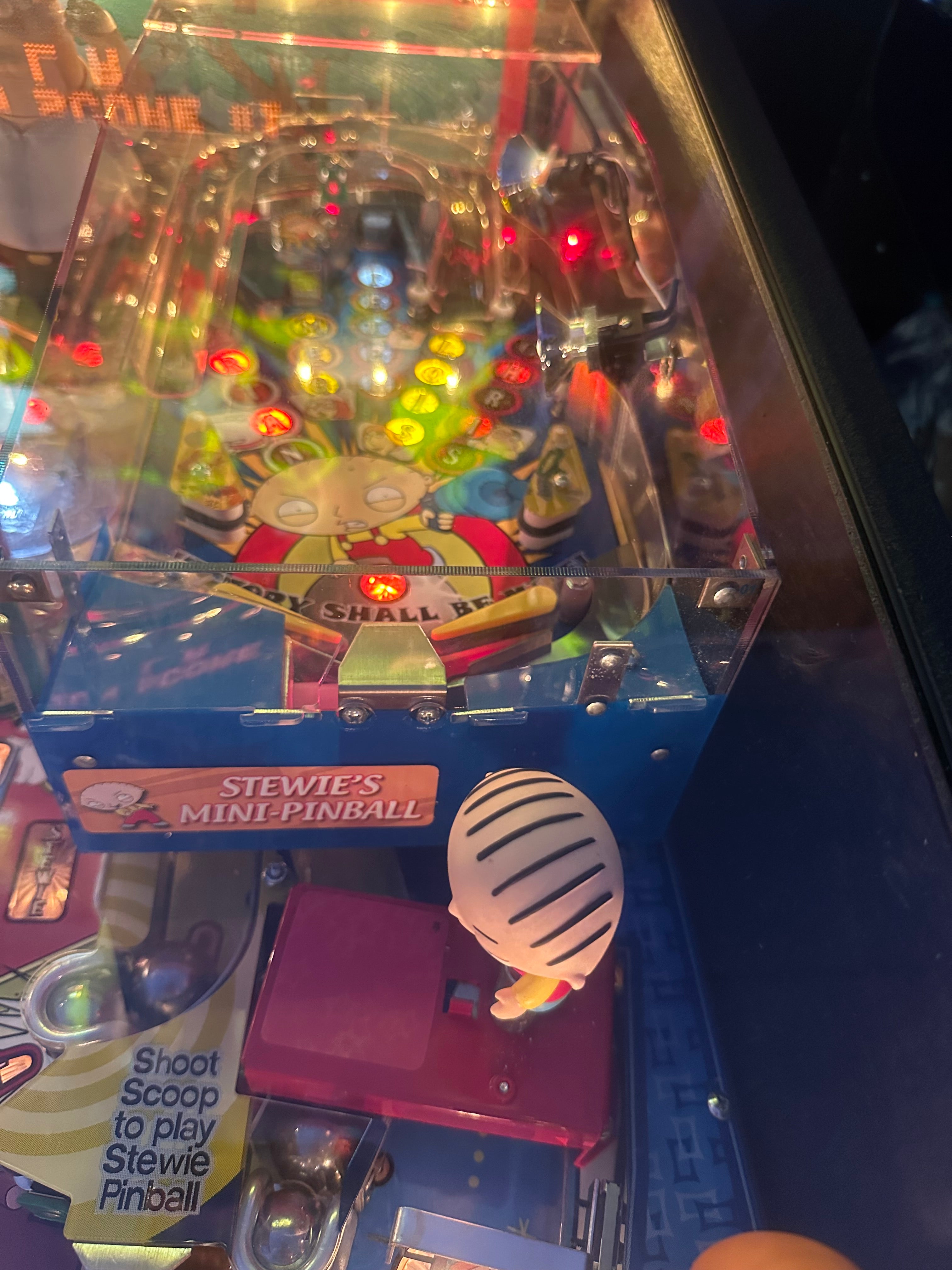 Stern Pinball Family Guy Pinball Machine