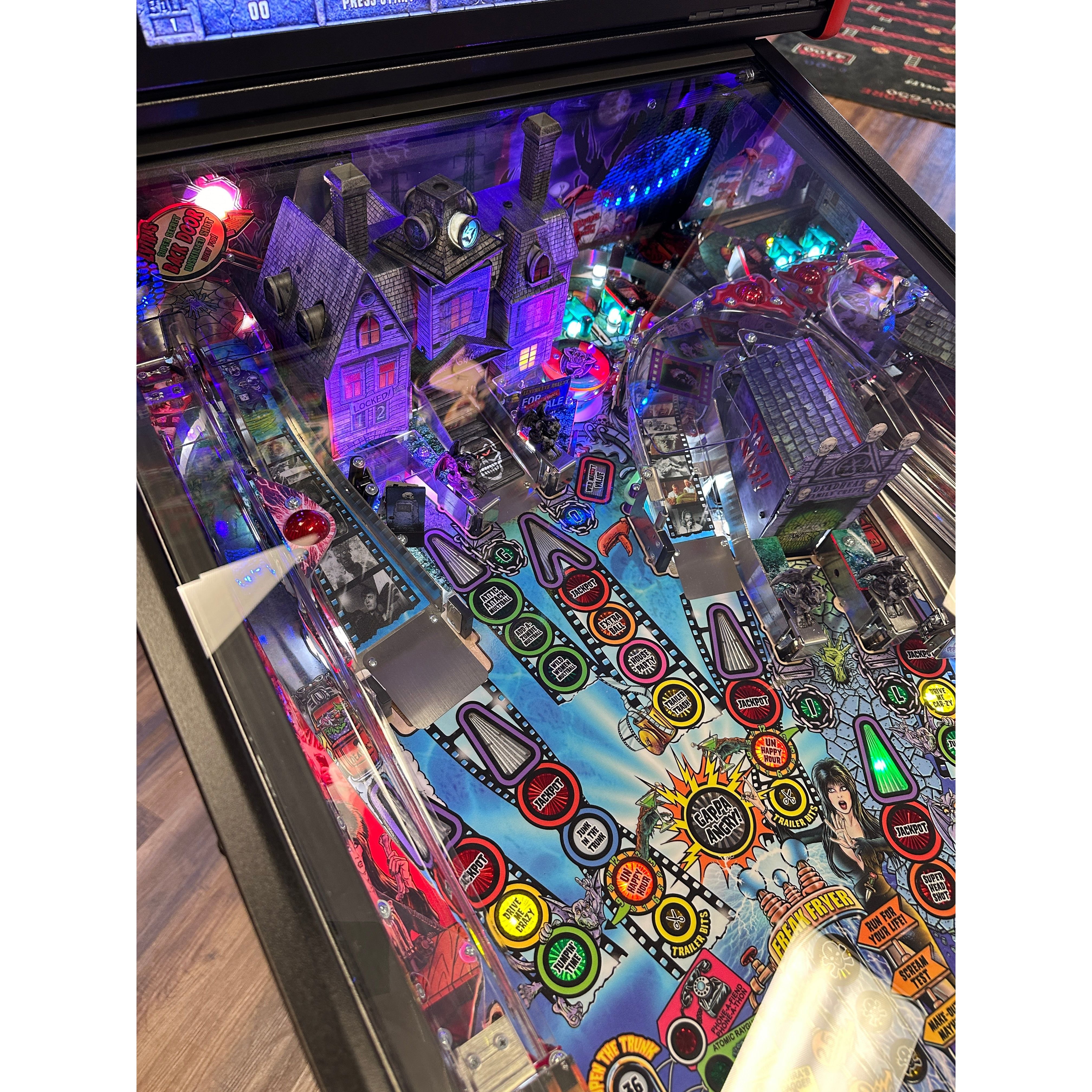 Stern Pinball Elvira's House of Horrors Premium Pinball Machine