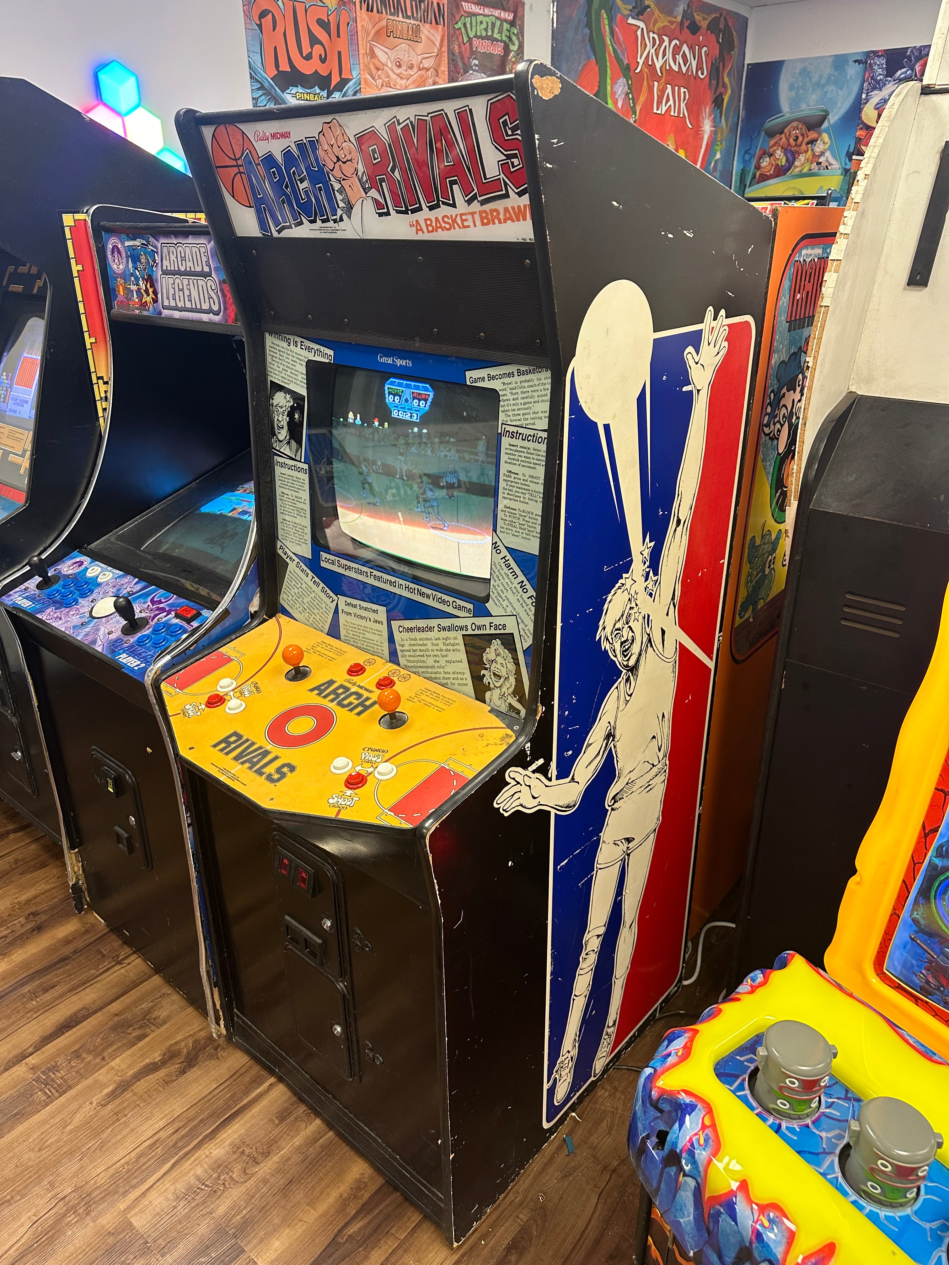 Bally Midway Arch Rivals Arcade Game