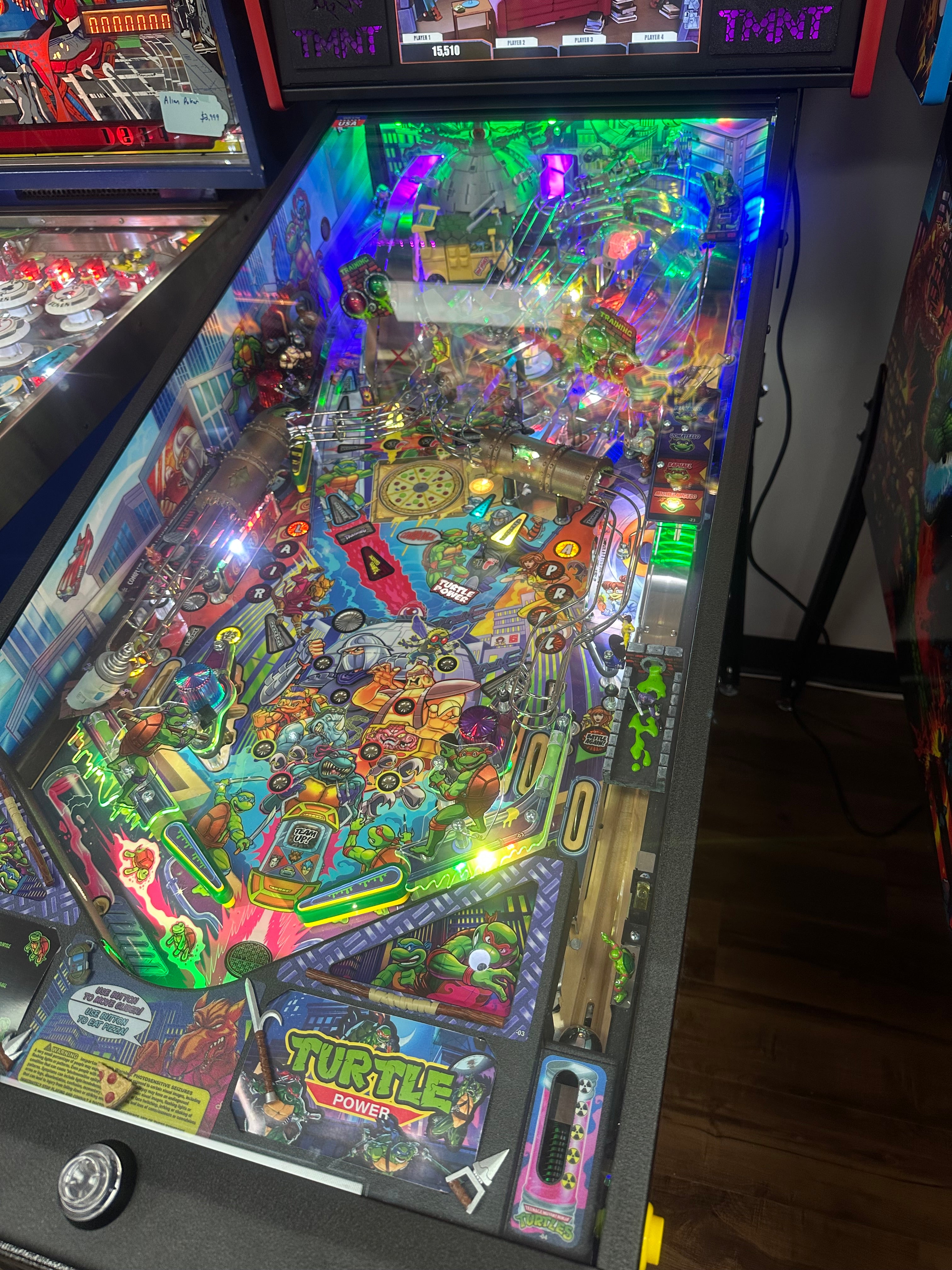 Stern Pinball LOADED Teenage Mutant Ninja Turtles Premium Pinball Machine