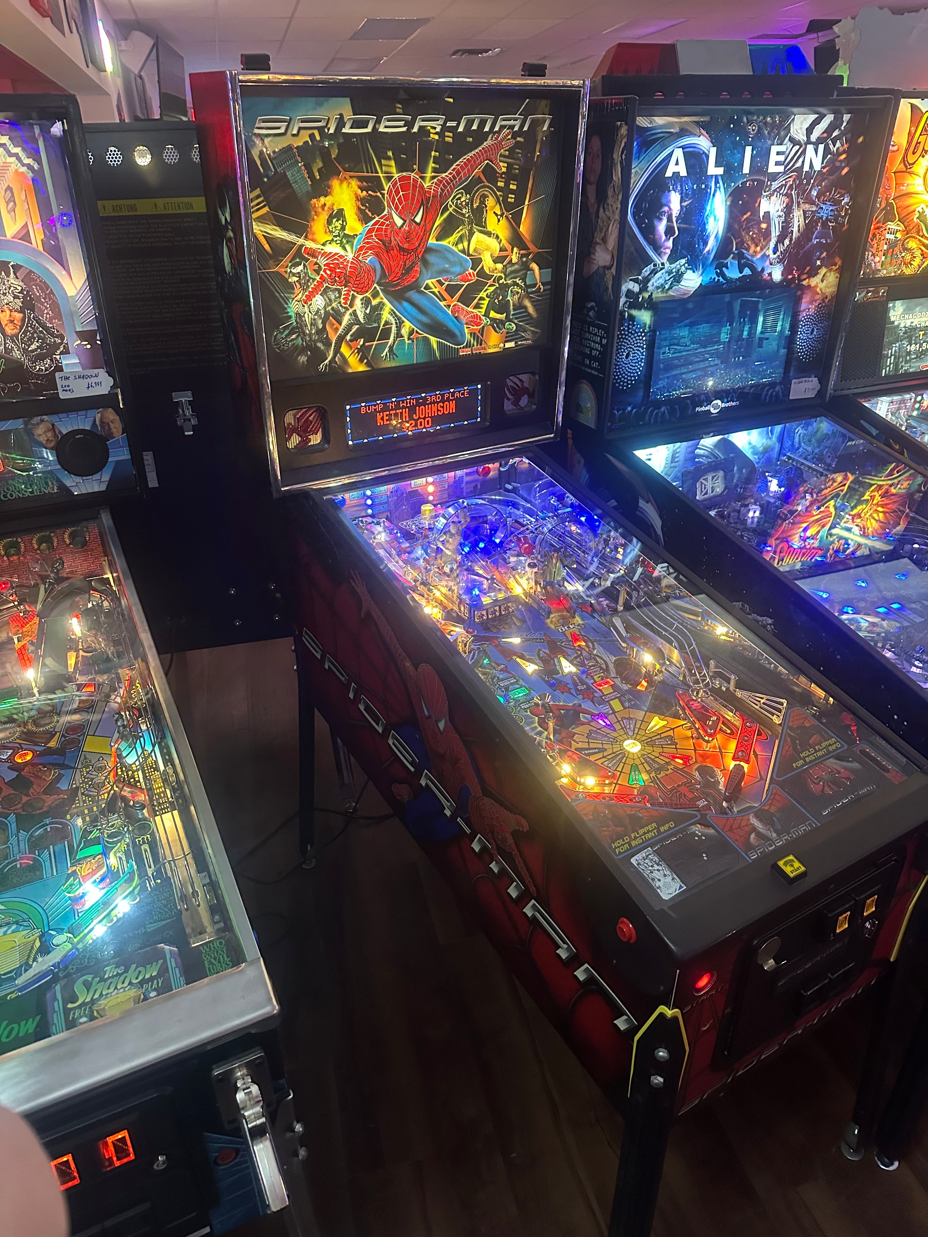 Stern Pinball LOADED Spider-Man Pinball Machine