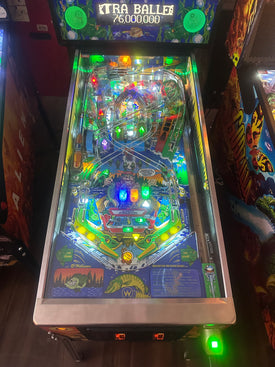 Williams LOADED Fish Tales Pinball Machine