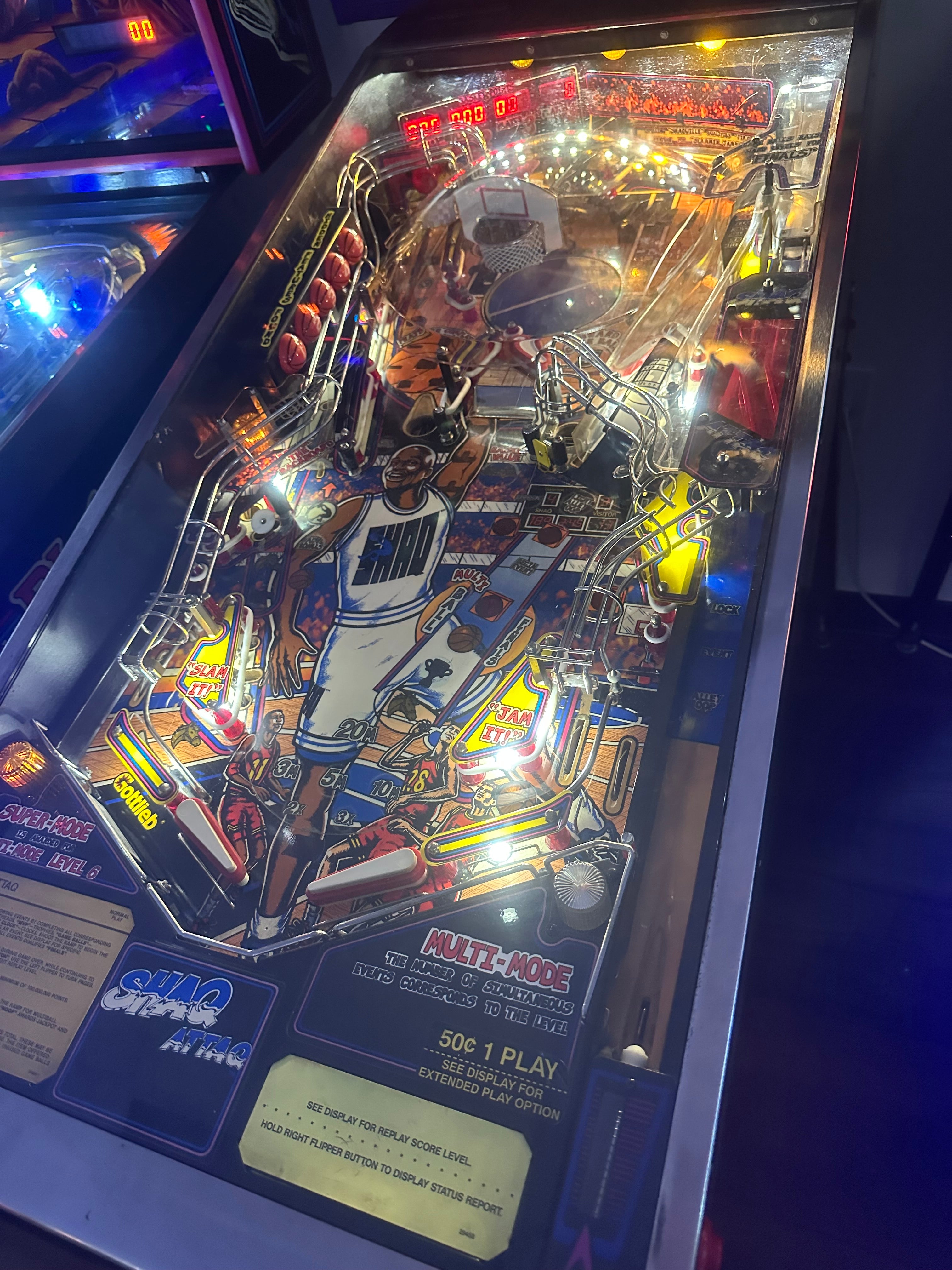 Gottlieb Shaq Attaq Pinball Machine