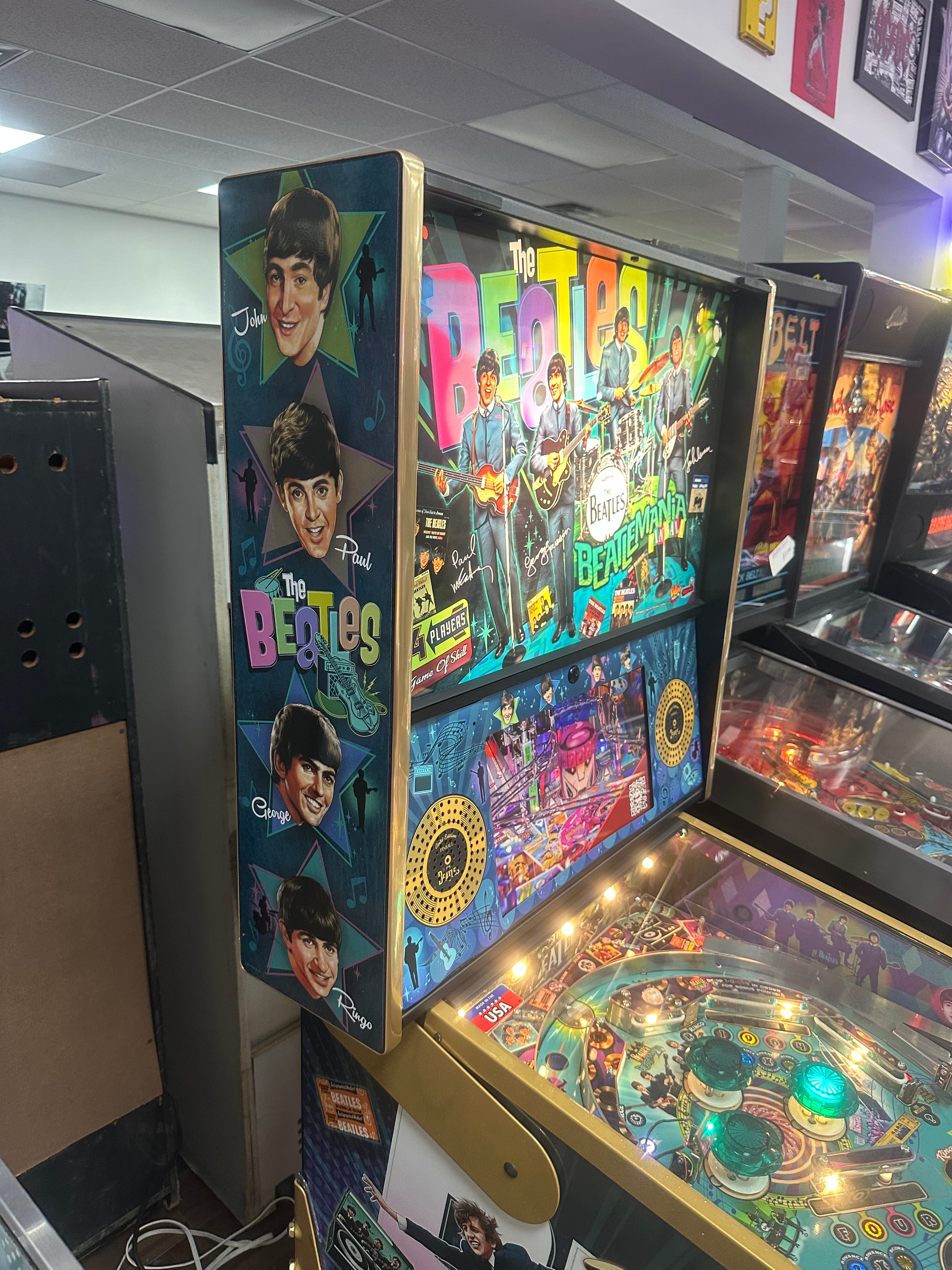 Stern Pinball The Beatles Gold Pinball Machine