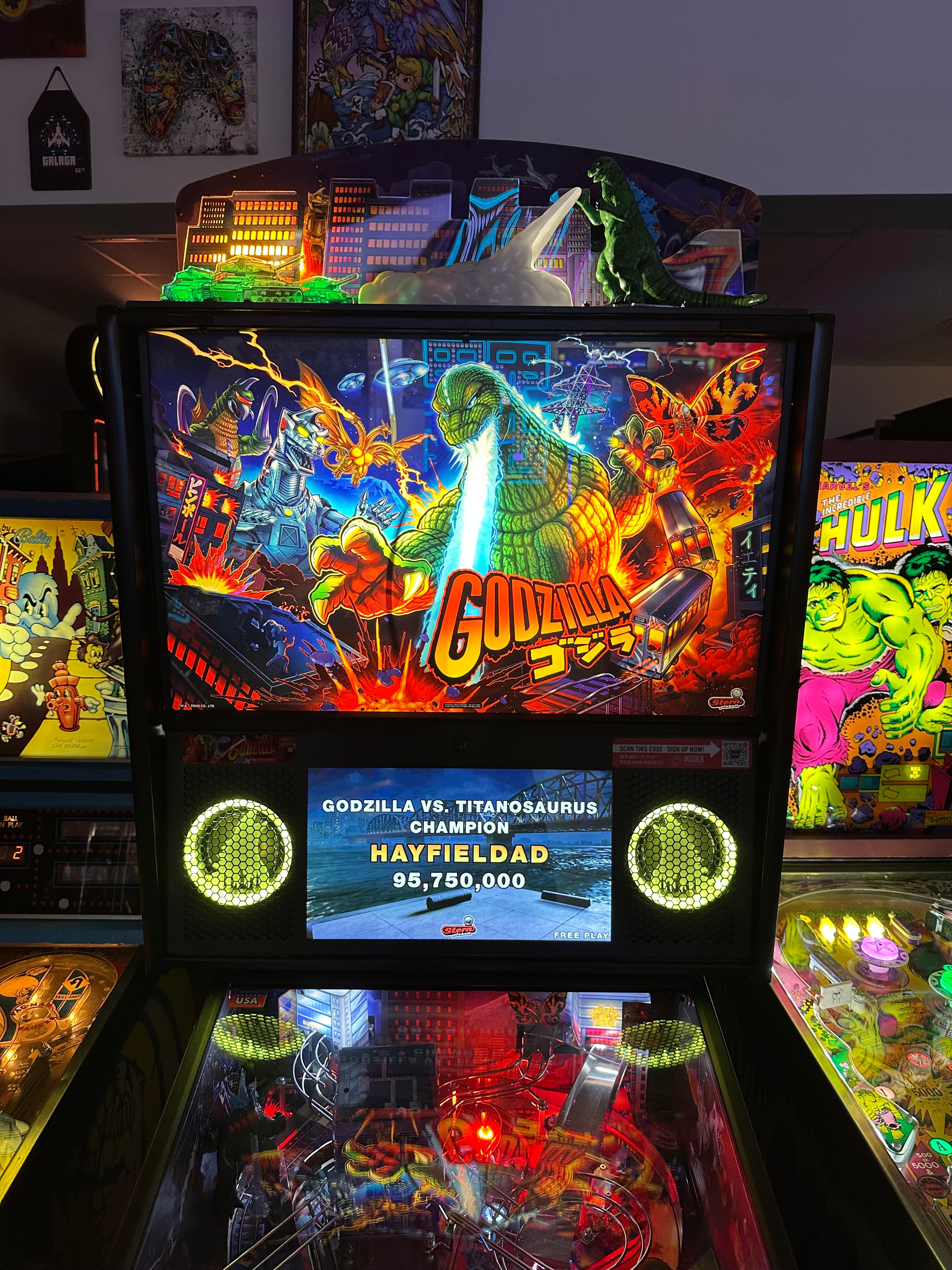 Stern Pinball LOADED Godzilla Pro Pinball Machine with Stern Topper