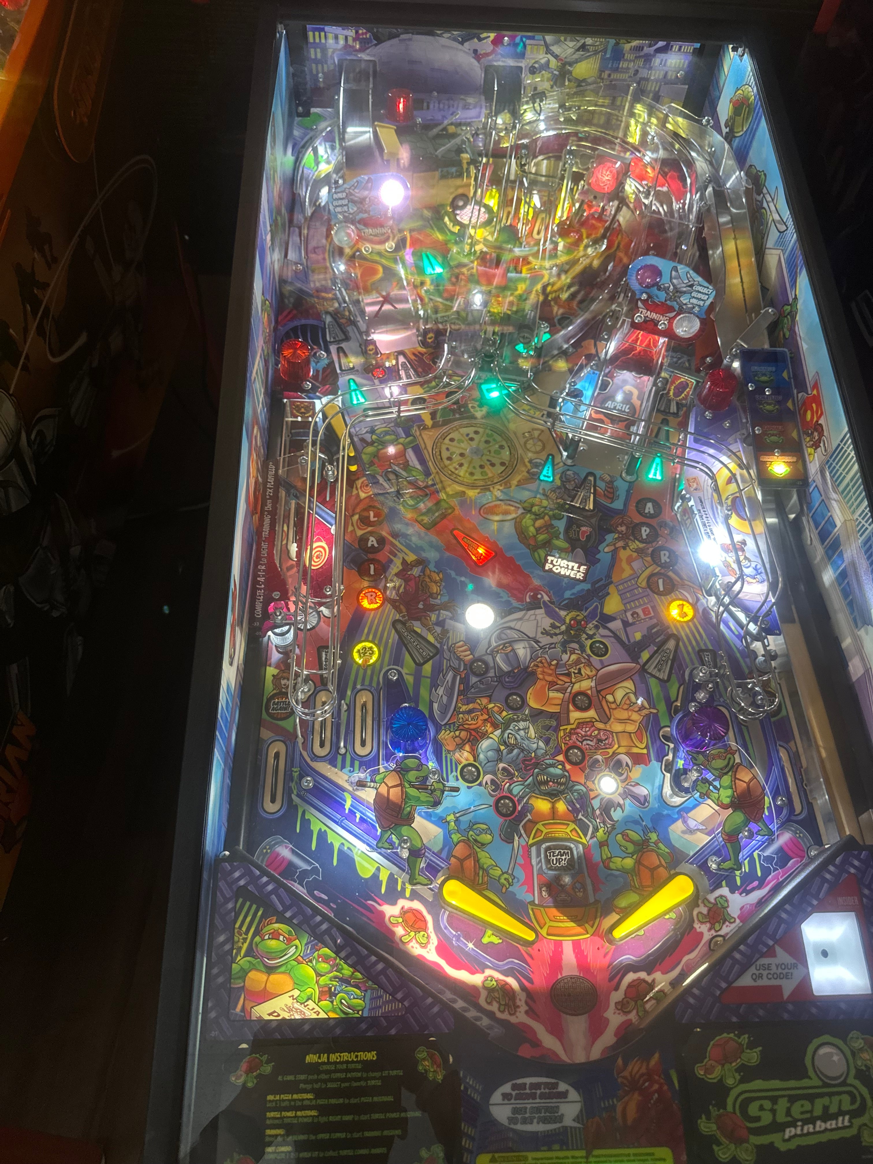Stern Pinball LOADED Teenage Mutant Ninja Turtles Premium Pinball Machine
