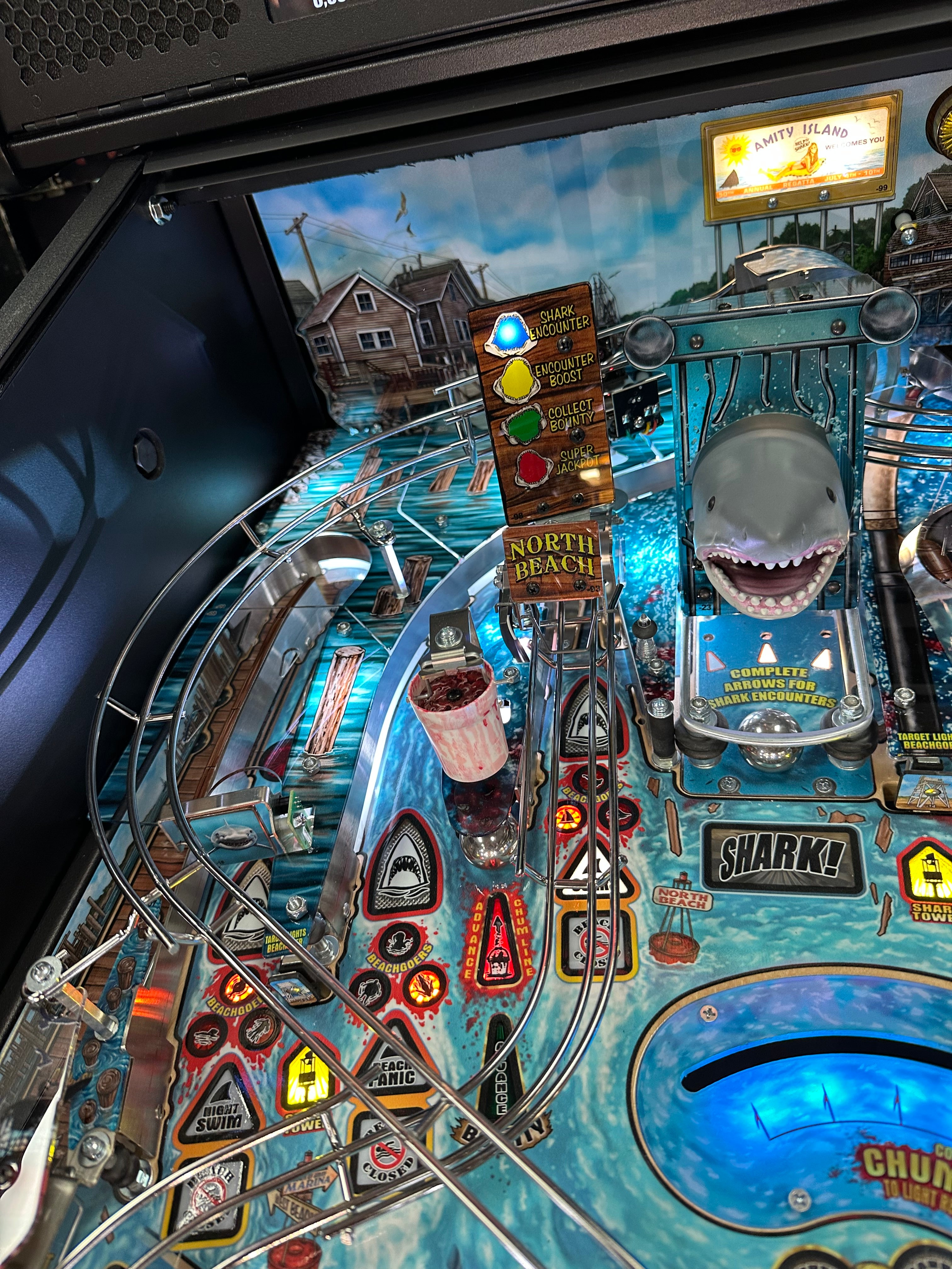 Stern Pinball Jaws Pro Pinball Machine