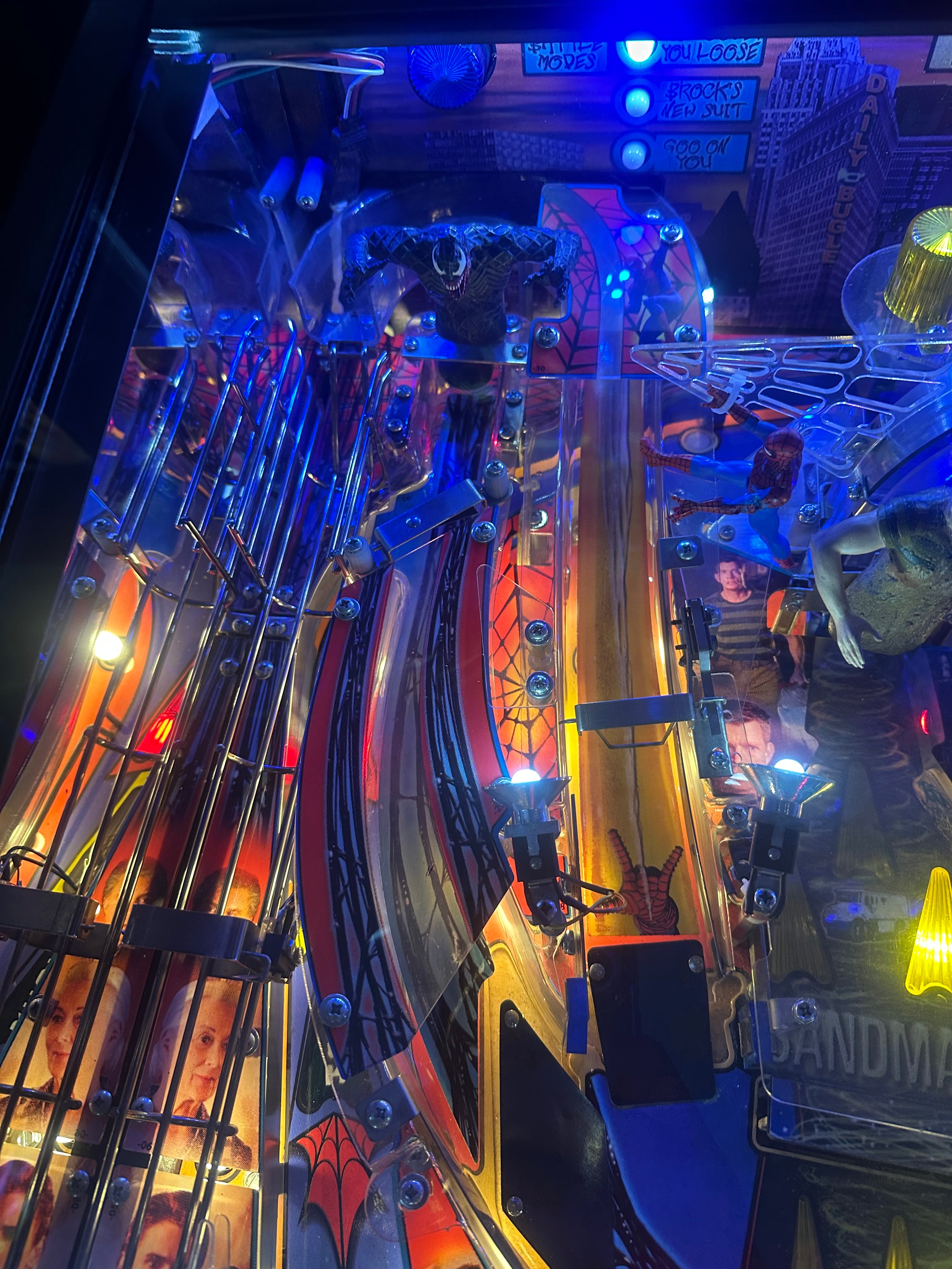 Stern Pinball LOADED Spider-Man Pinball Machine