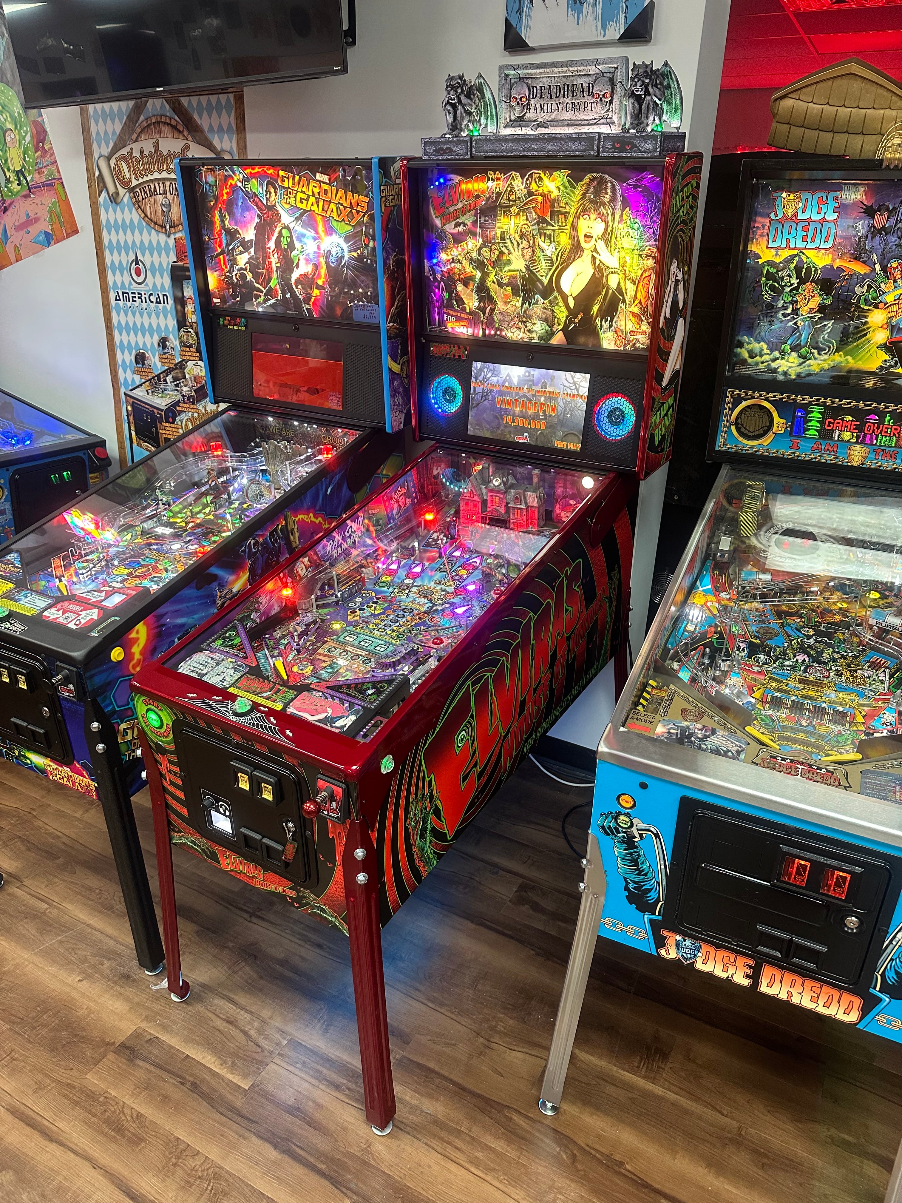 Stern Pinball LOADED Elvira's House of Horrors Premium Pinball Machine