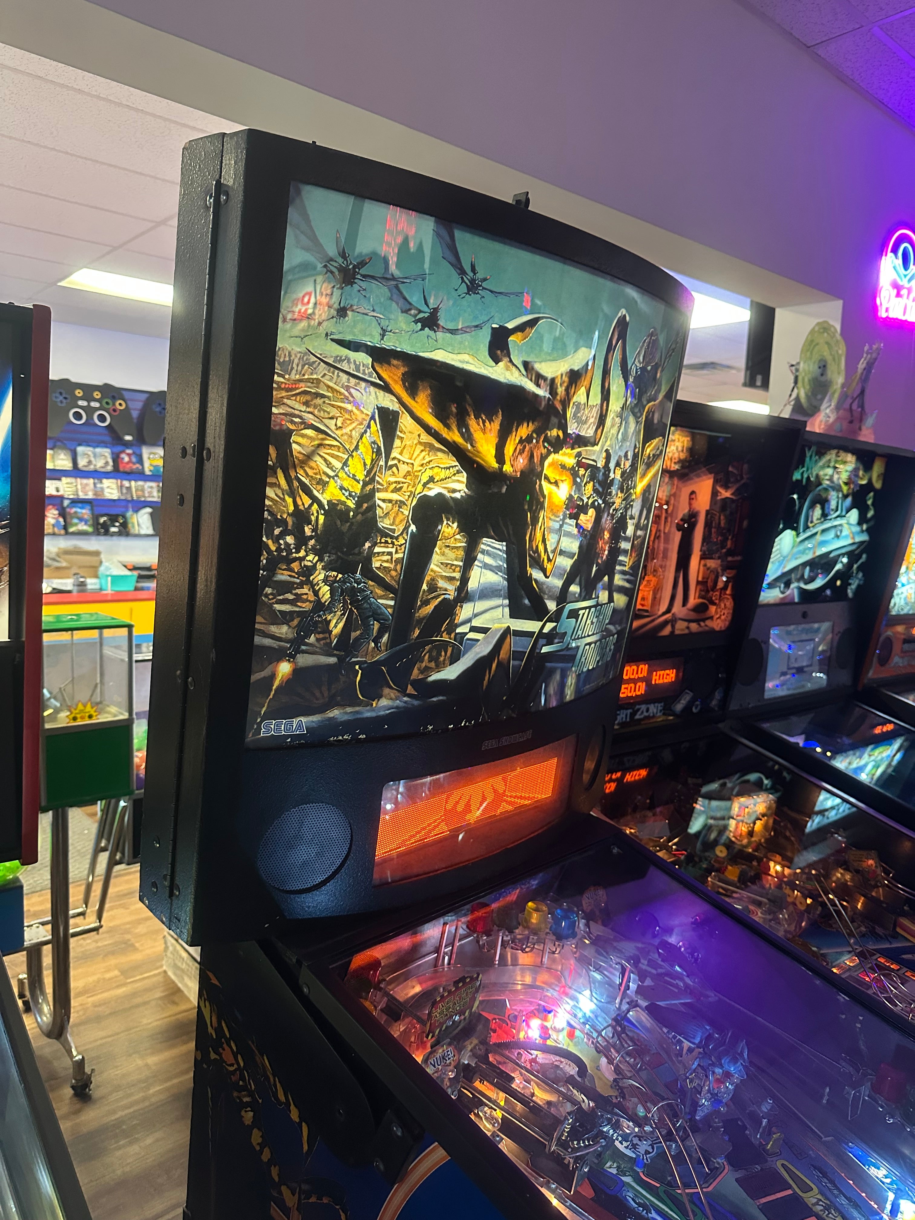 SEGA Starship Troopers Pinball Machine