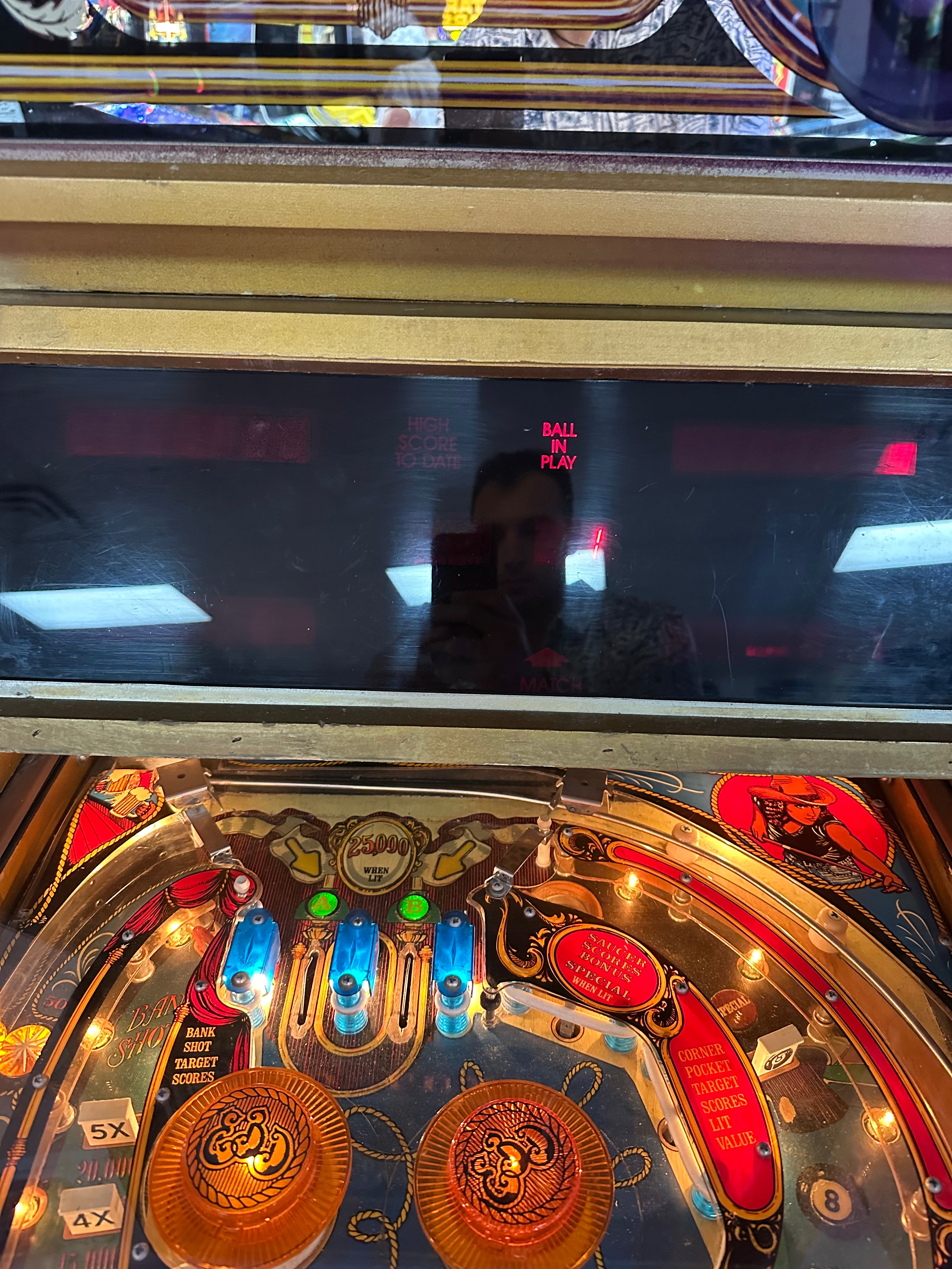 Bally Eight Ball Deluxe Limited Edition Pinball Machine