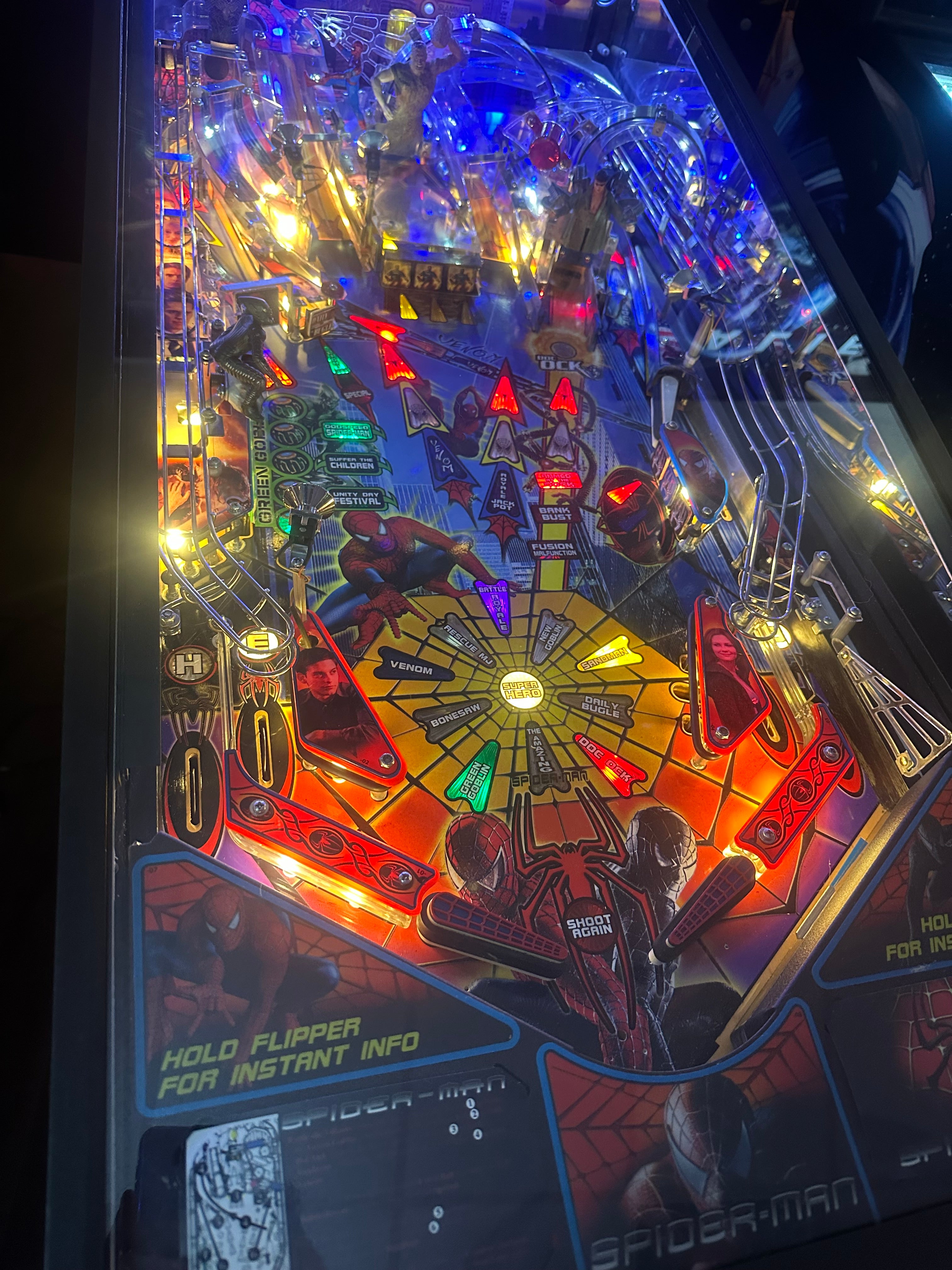 Stern Pinball LOADED Spider-Man Pinball Machine
