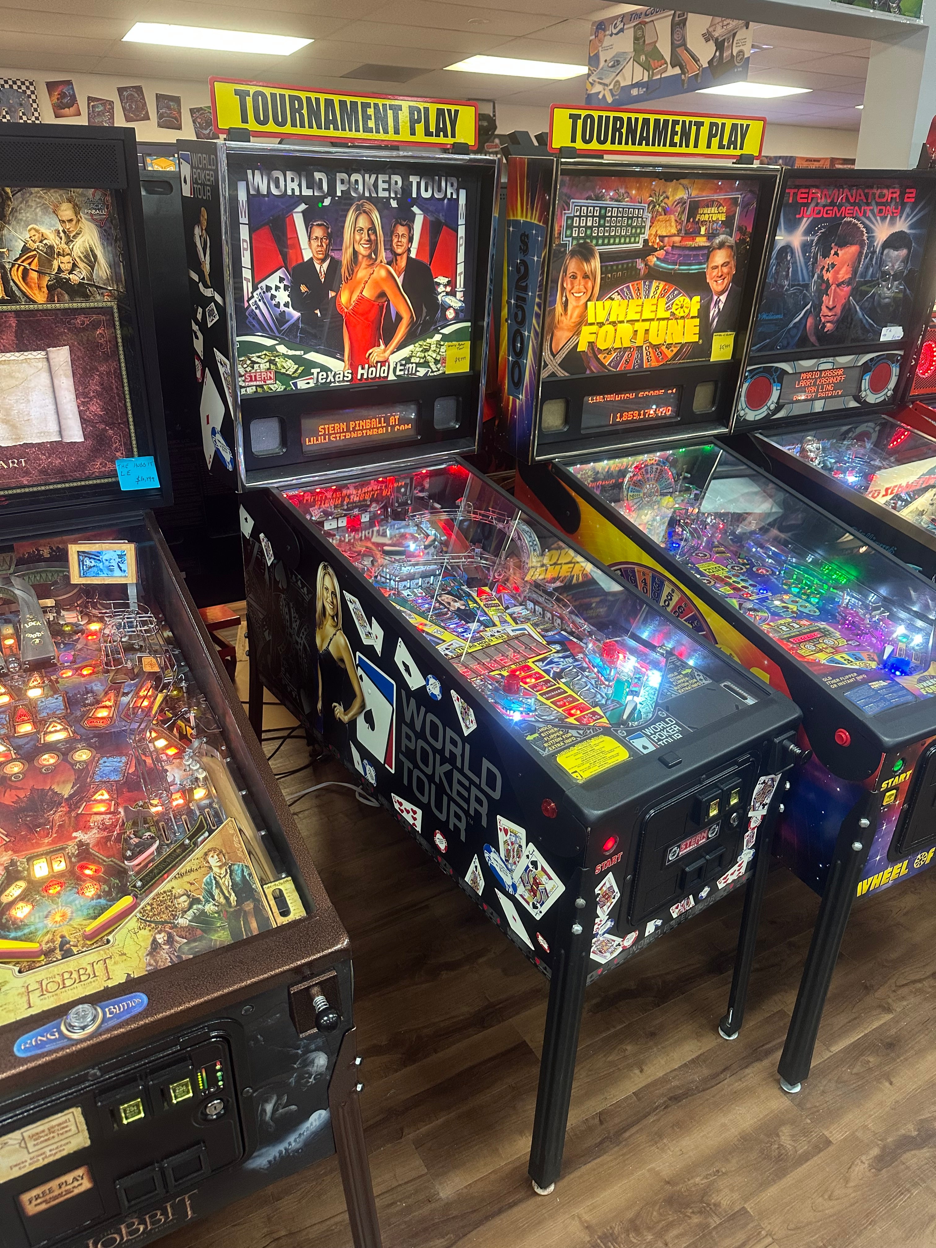 Stern Pinball World Poker Tour Pinball Machine