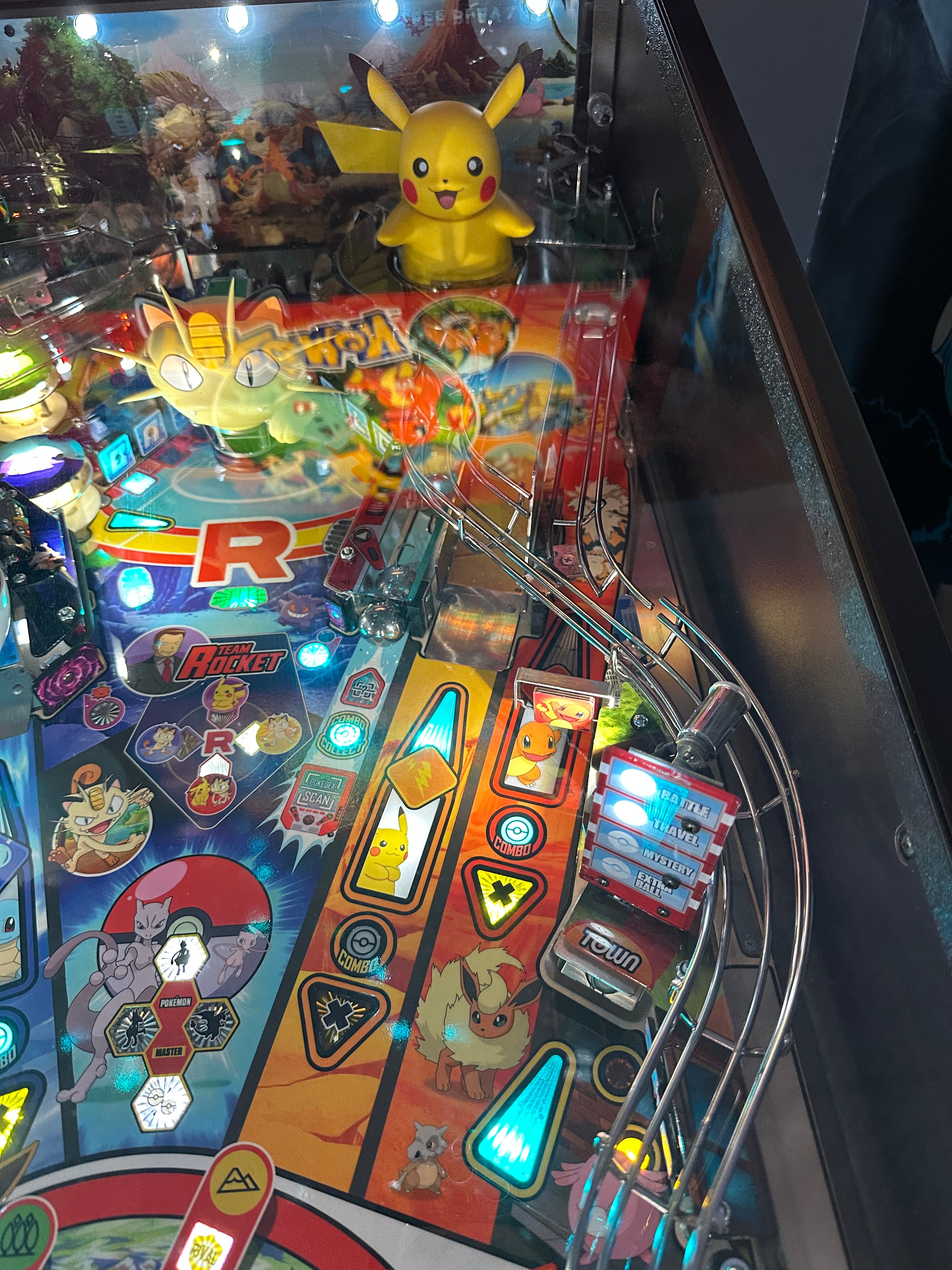 Stern Pinball Pokemon Premium Pinball Machine