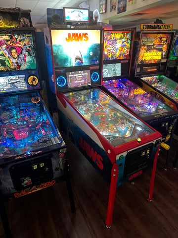 Image of Stern Pinball LOADED Jaws 50th Anniversary Pinball Machine with Stern Topper