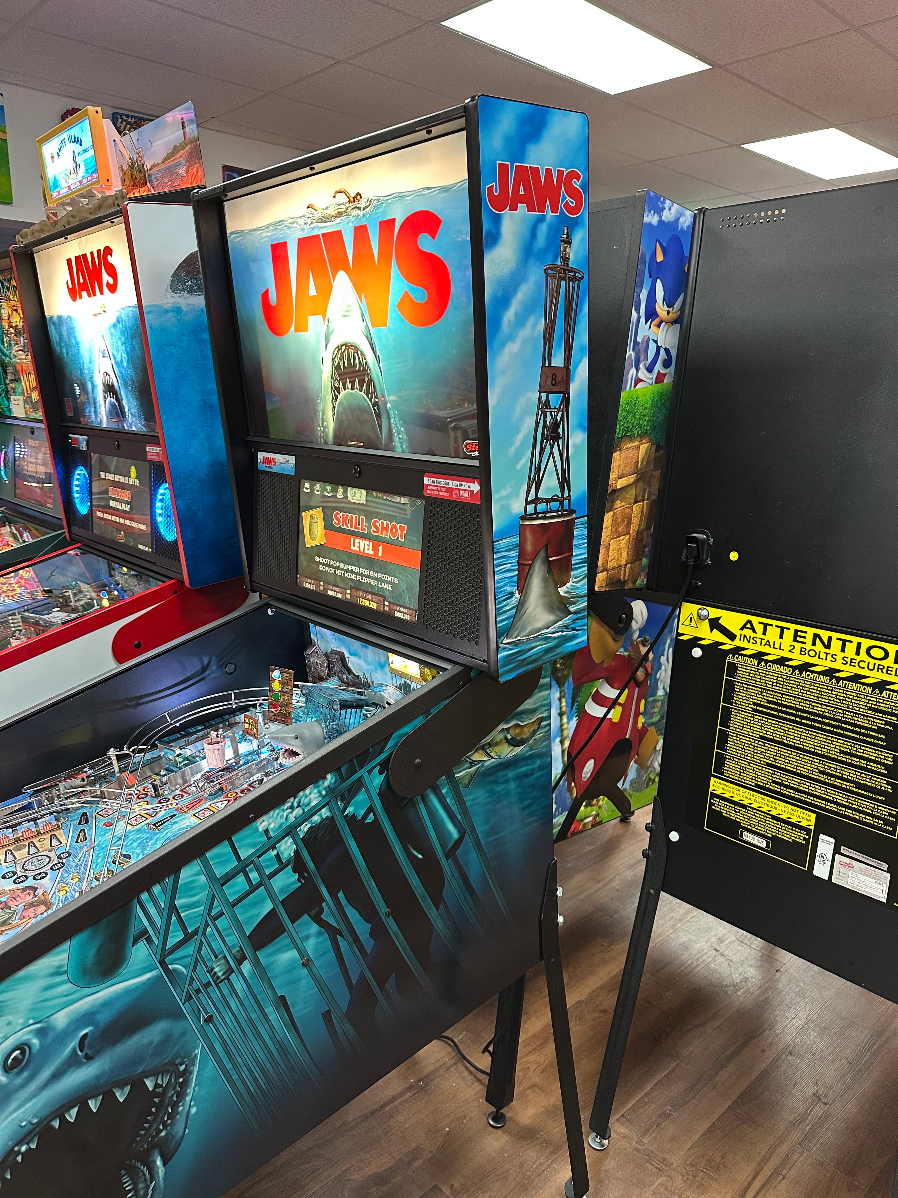 Stern Pinball Jaws Pro Pinball Machine