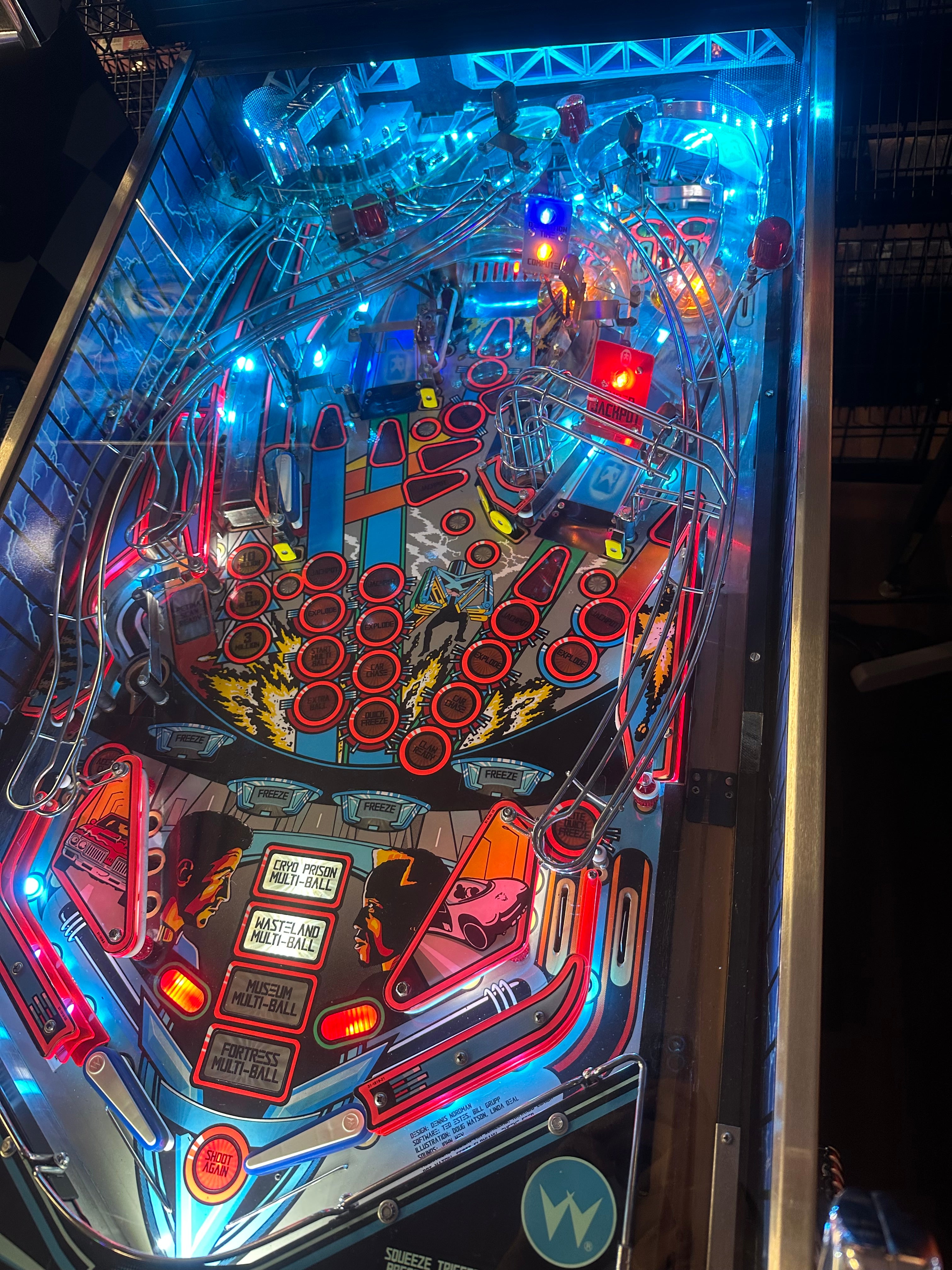 Williams Demolition Man Pinball Machine