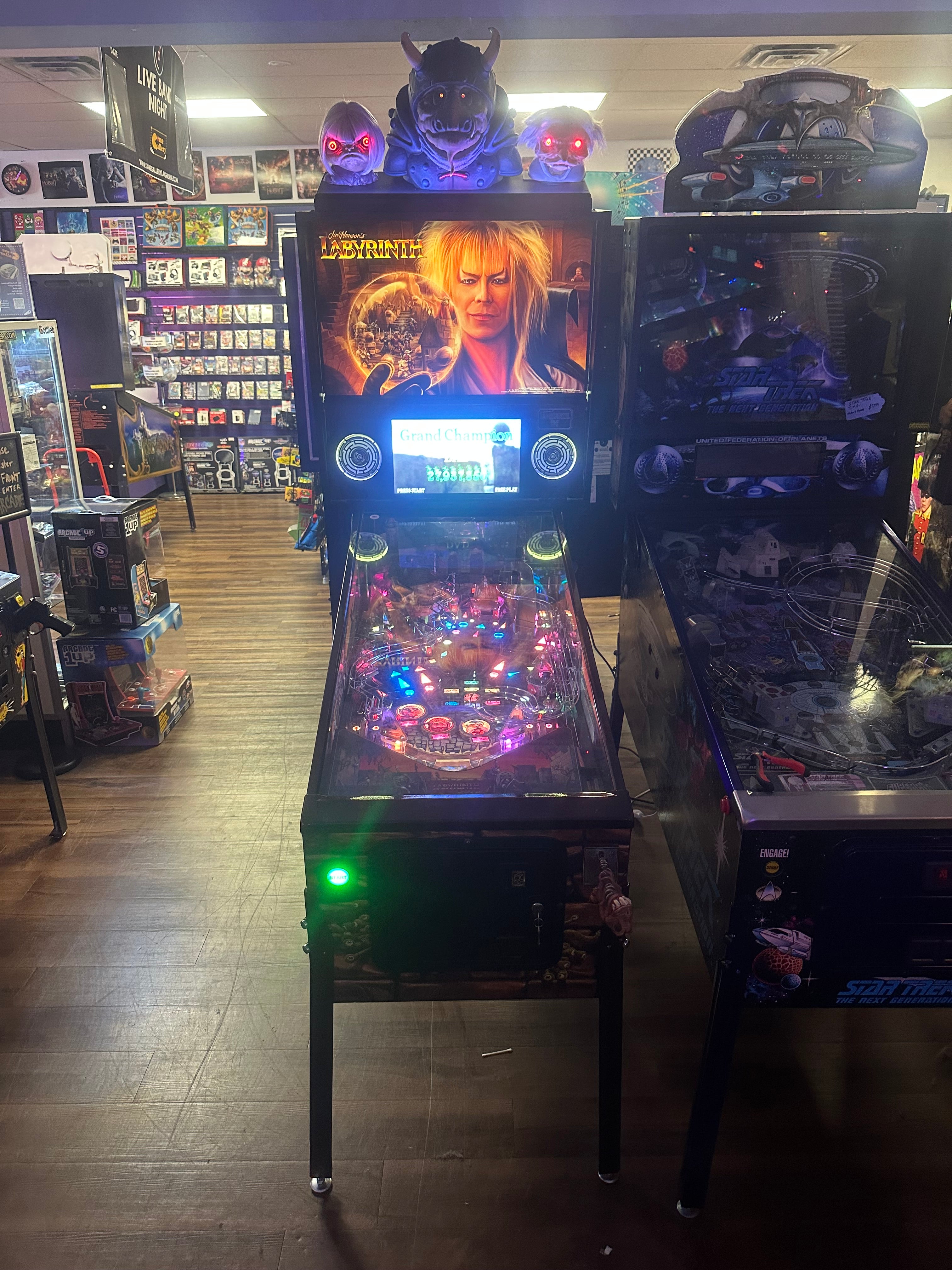 Jim Henson's Labyrinth Pinball Machine with Official Topper