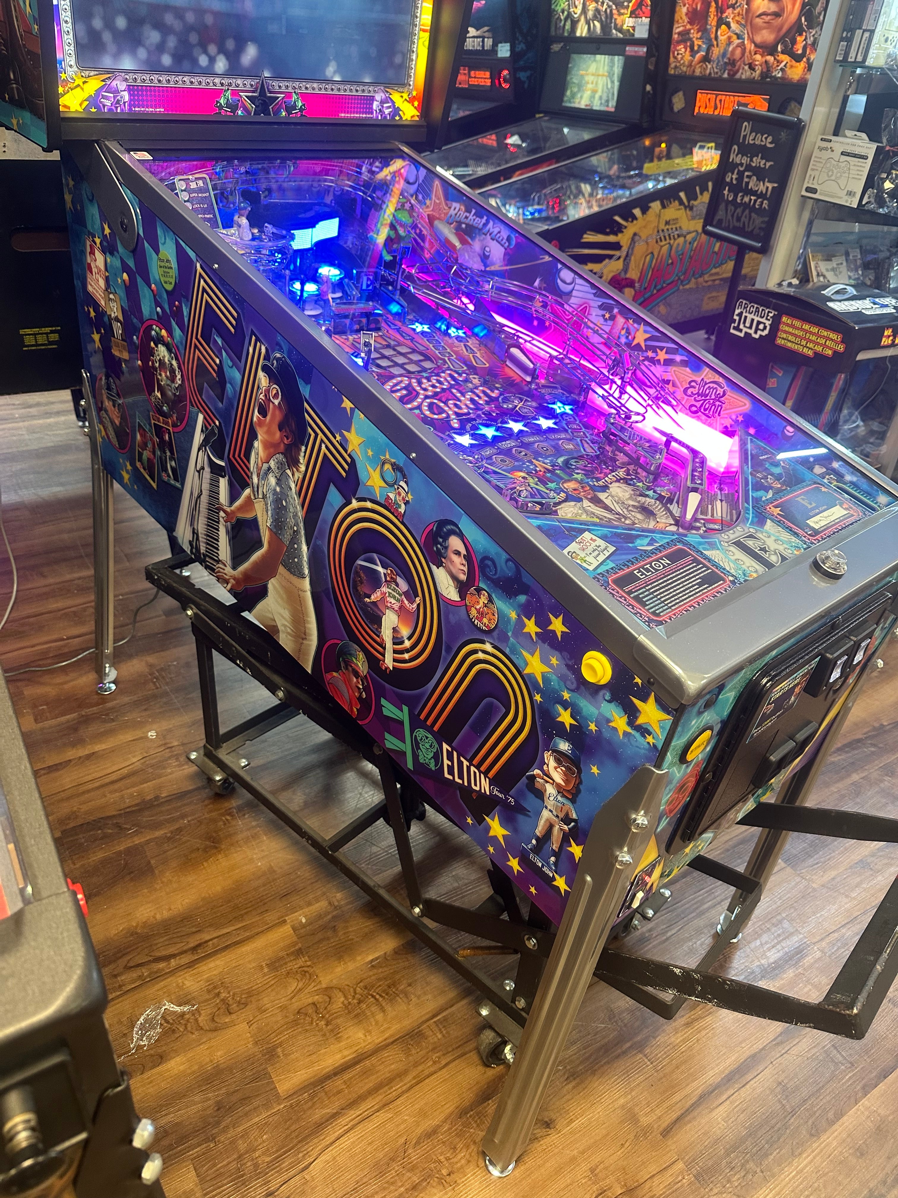JJP Elton John Platinum Edition Pinball Machine