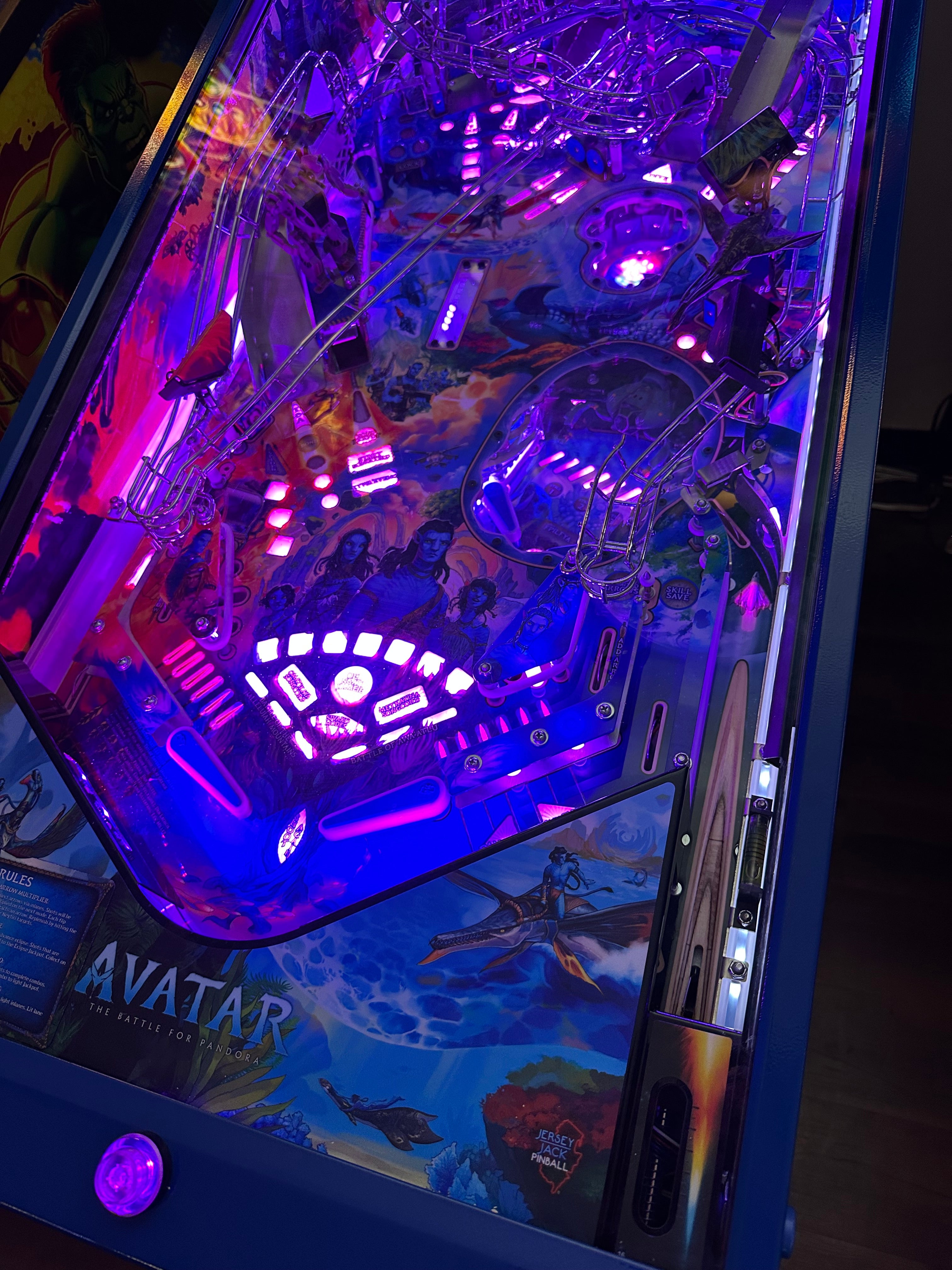 JJP Avatar Limited Edition Pinball Machine