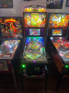 Stern Pinball LOADED Teenage Mutant Ninja Turtles Premium Pinball Machine