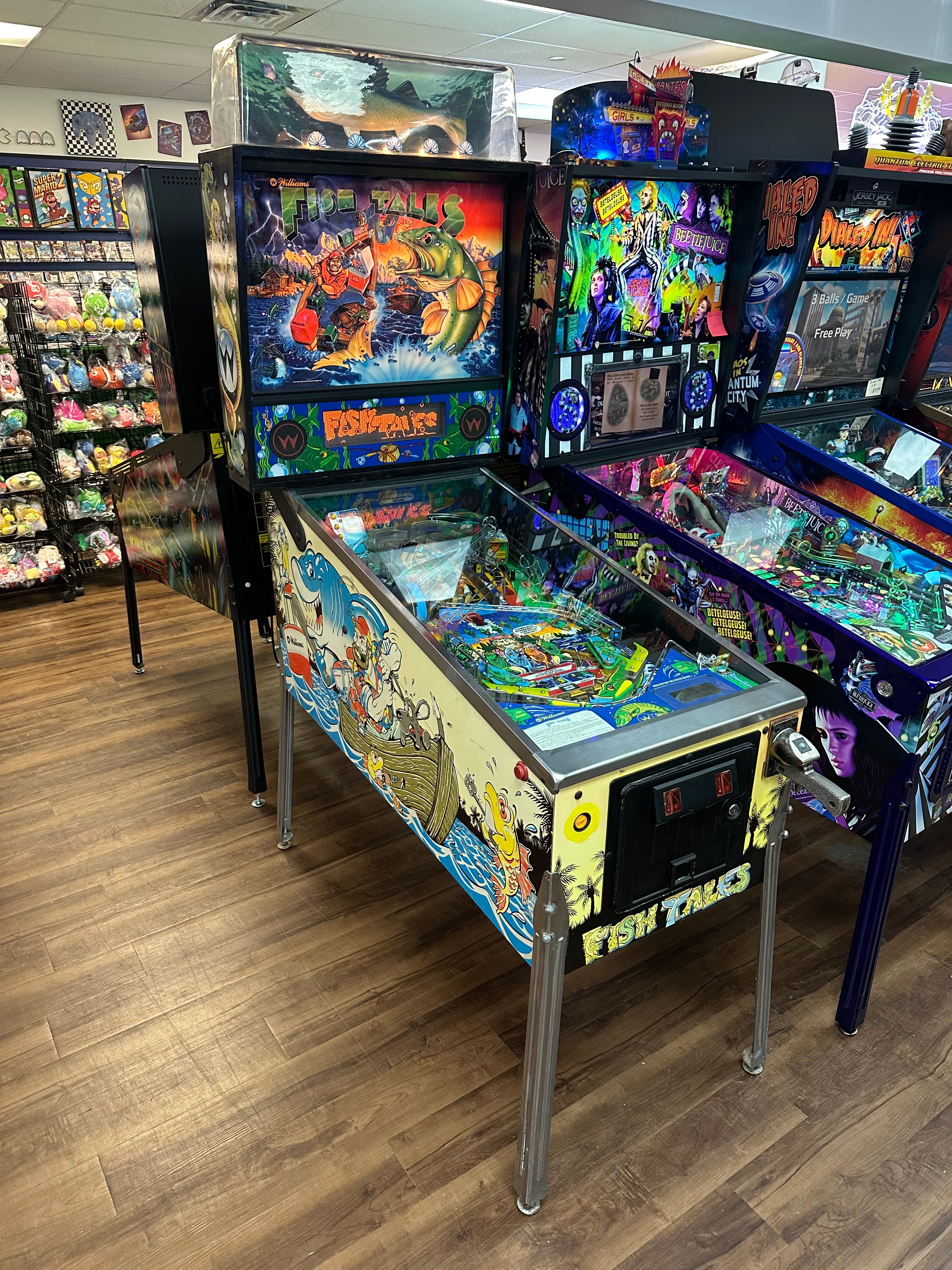 Williams Fish Tales Pinball Machine