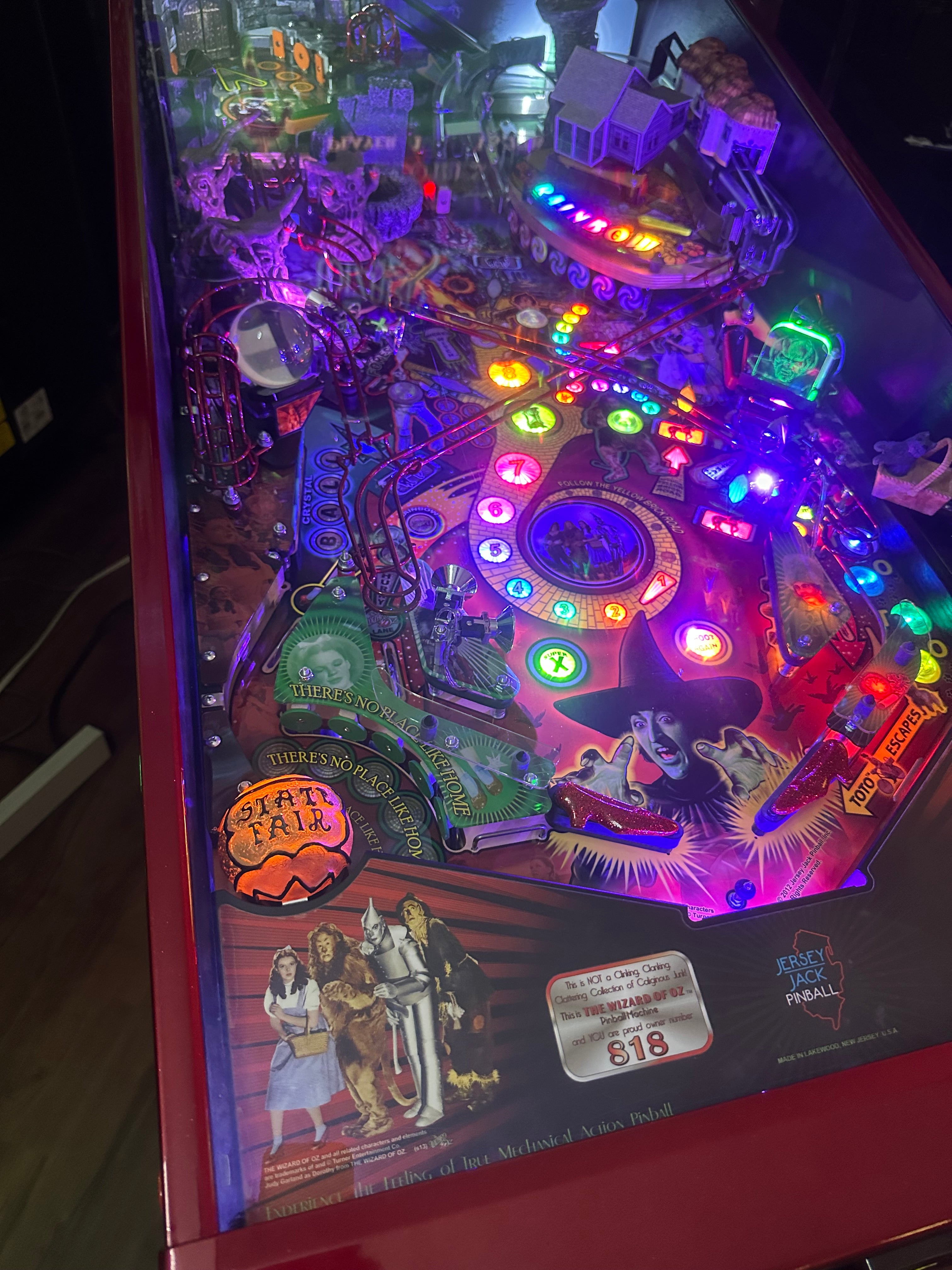 JJP Wizard of Oz 75th Anniversary Ruby Red Edition Pinball Machine