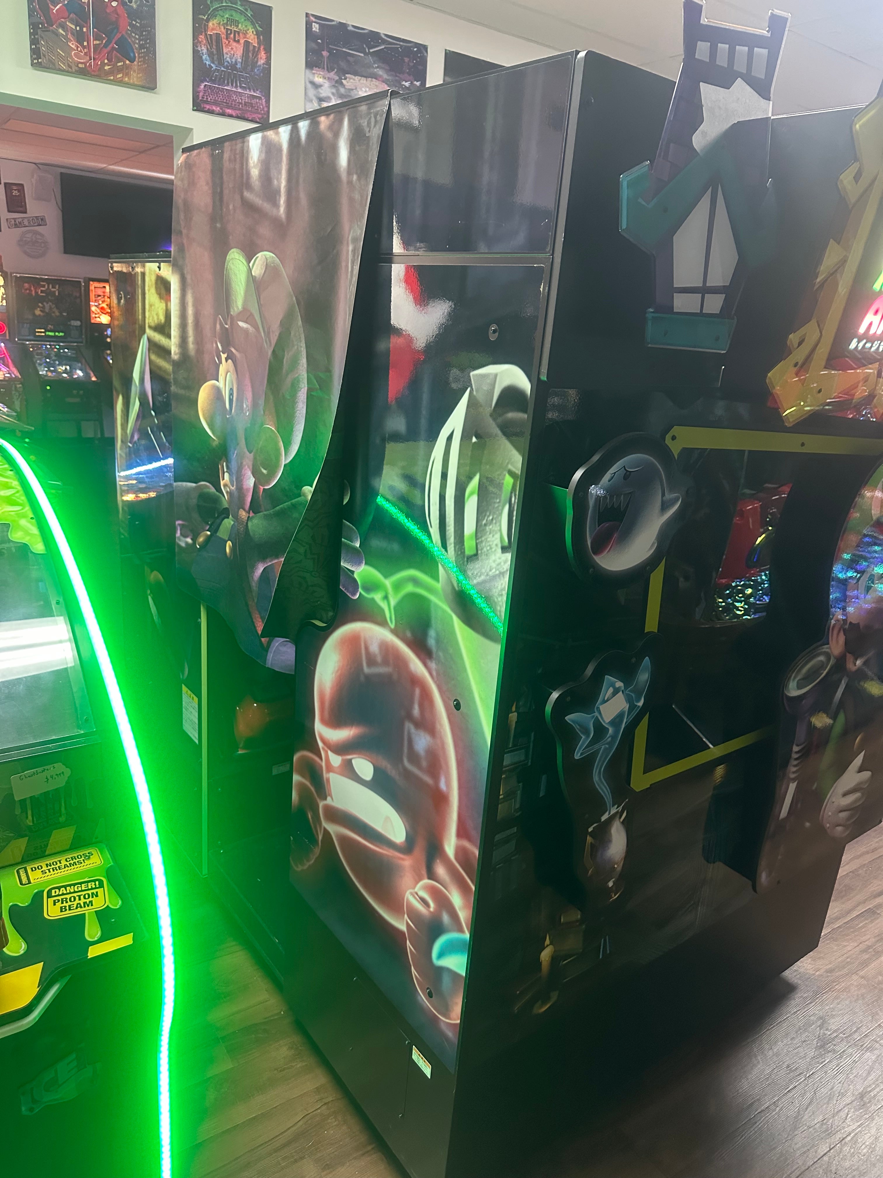 SEGA Luigi's Mansion Arcade Game