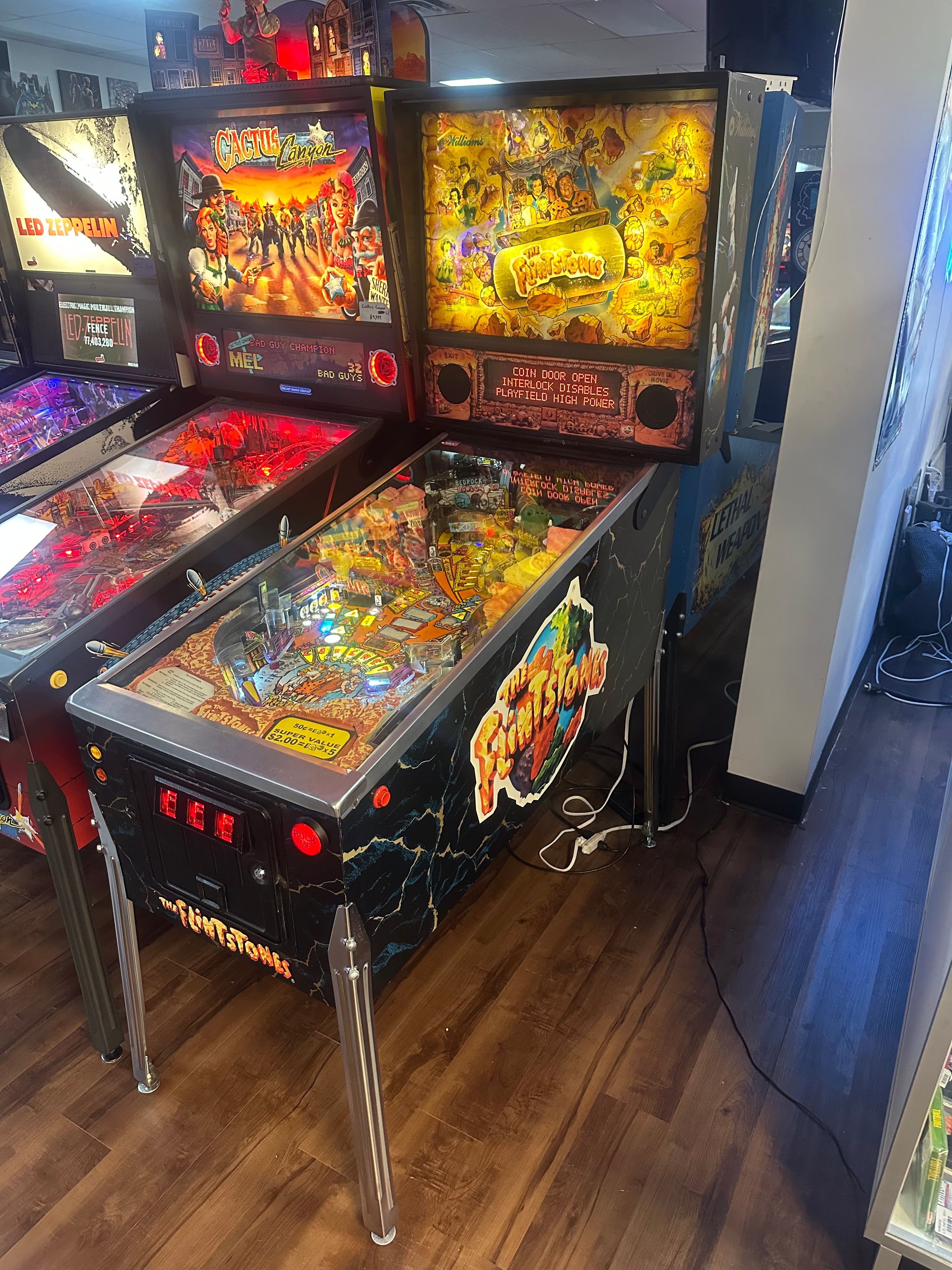 Williams The Flintstones Pinball Machine