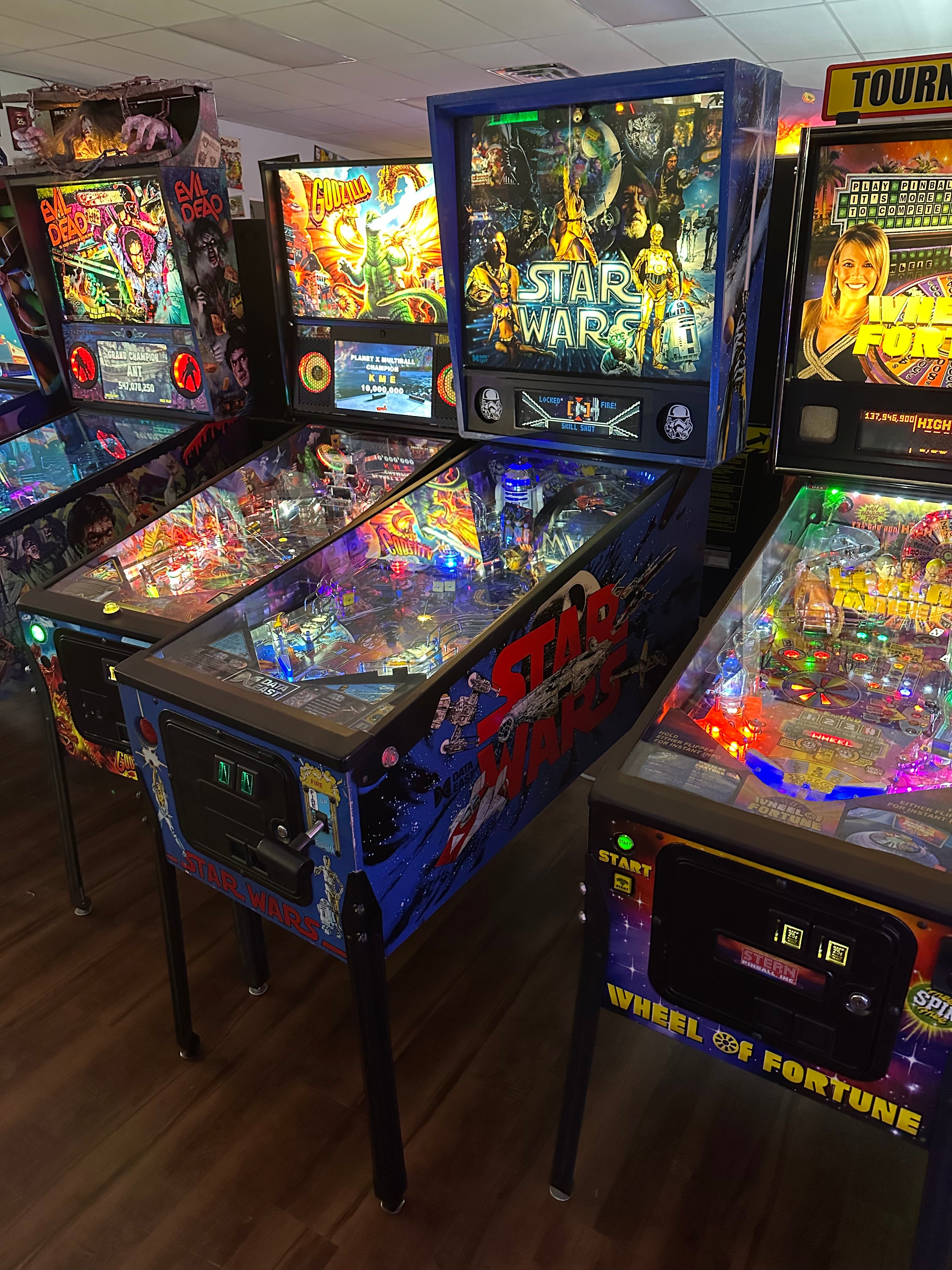 Data East LOADED Star Wars Pinball Machine