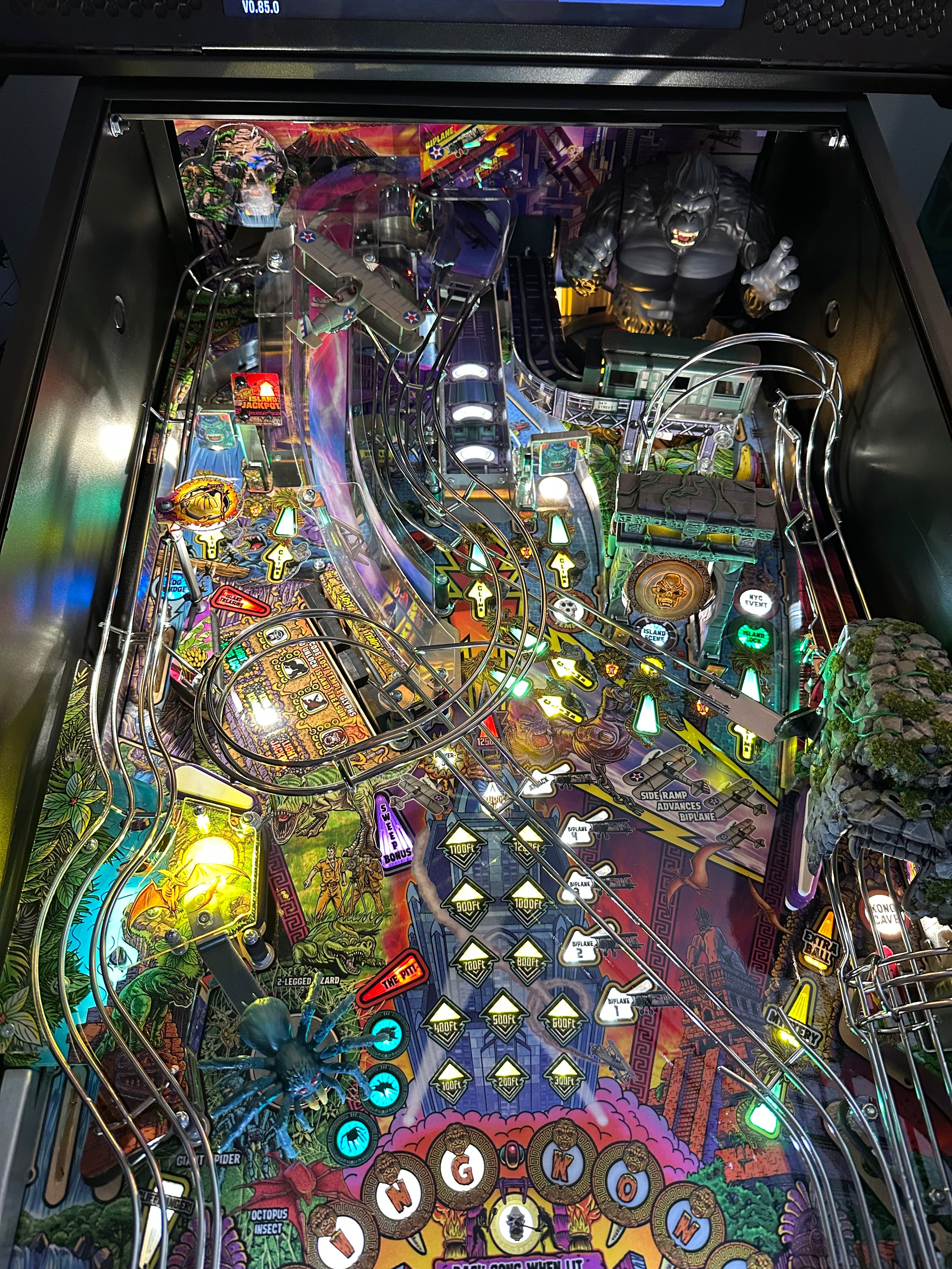 Stern Pinball King Kong: Myth of Terror Island Premium Pinball Machine