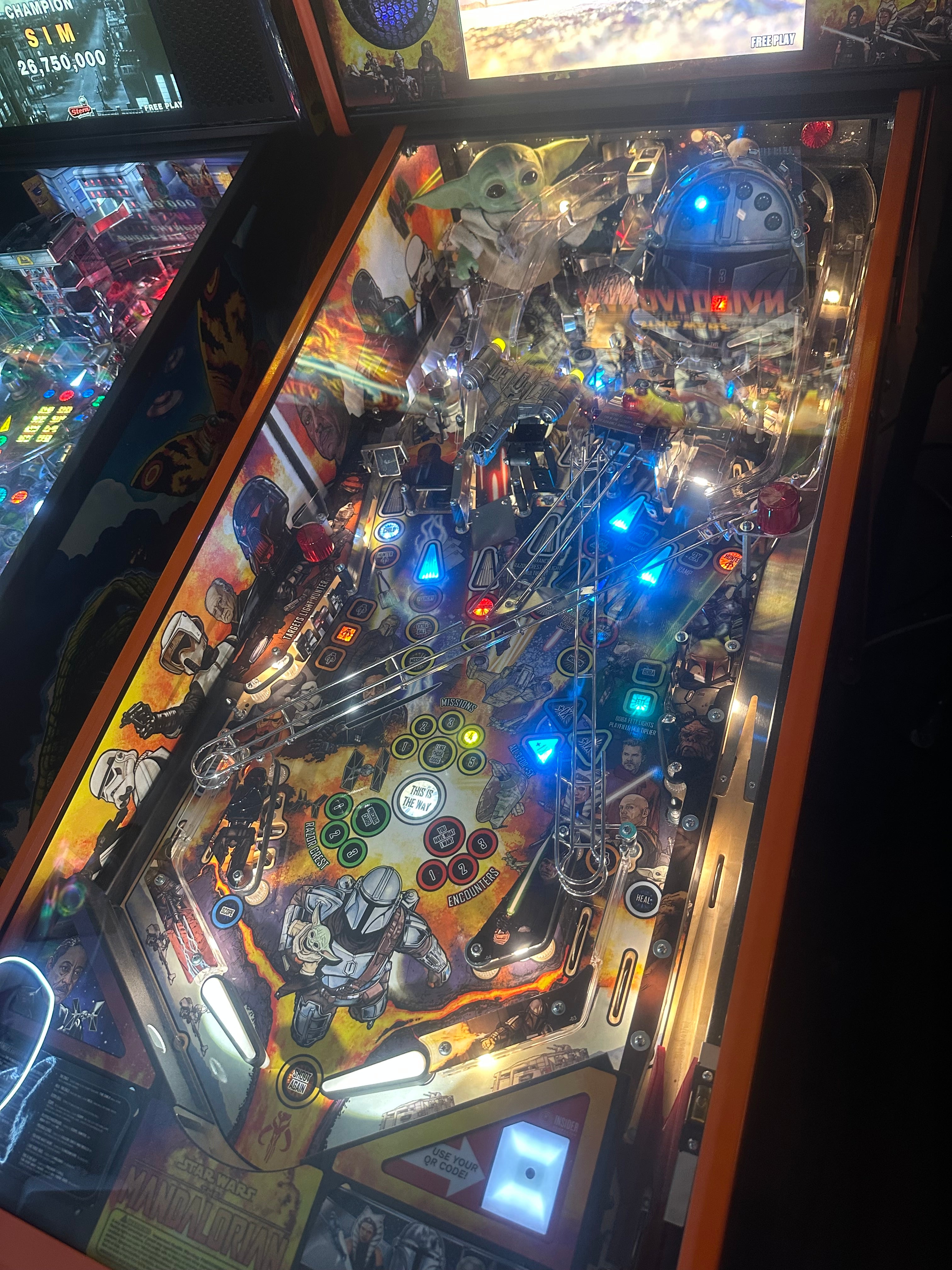 Stern Pinball LOADED The Mandalorian Premium Pinball Machine