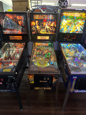 Stern Pinball LOADES Pirates of the Caribbean Pinball Machine