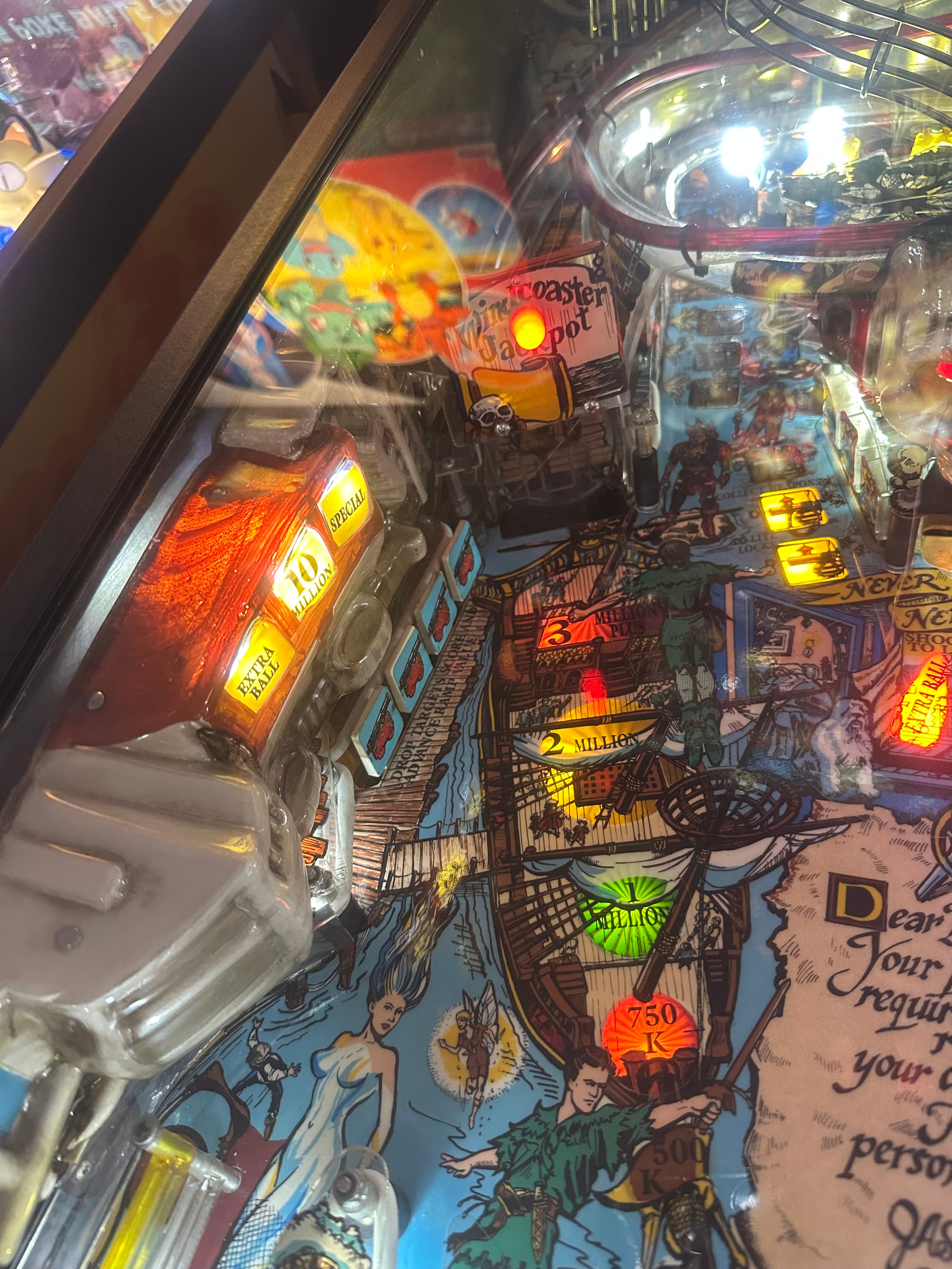 Data East Hook Pinball Machine