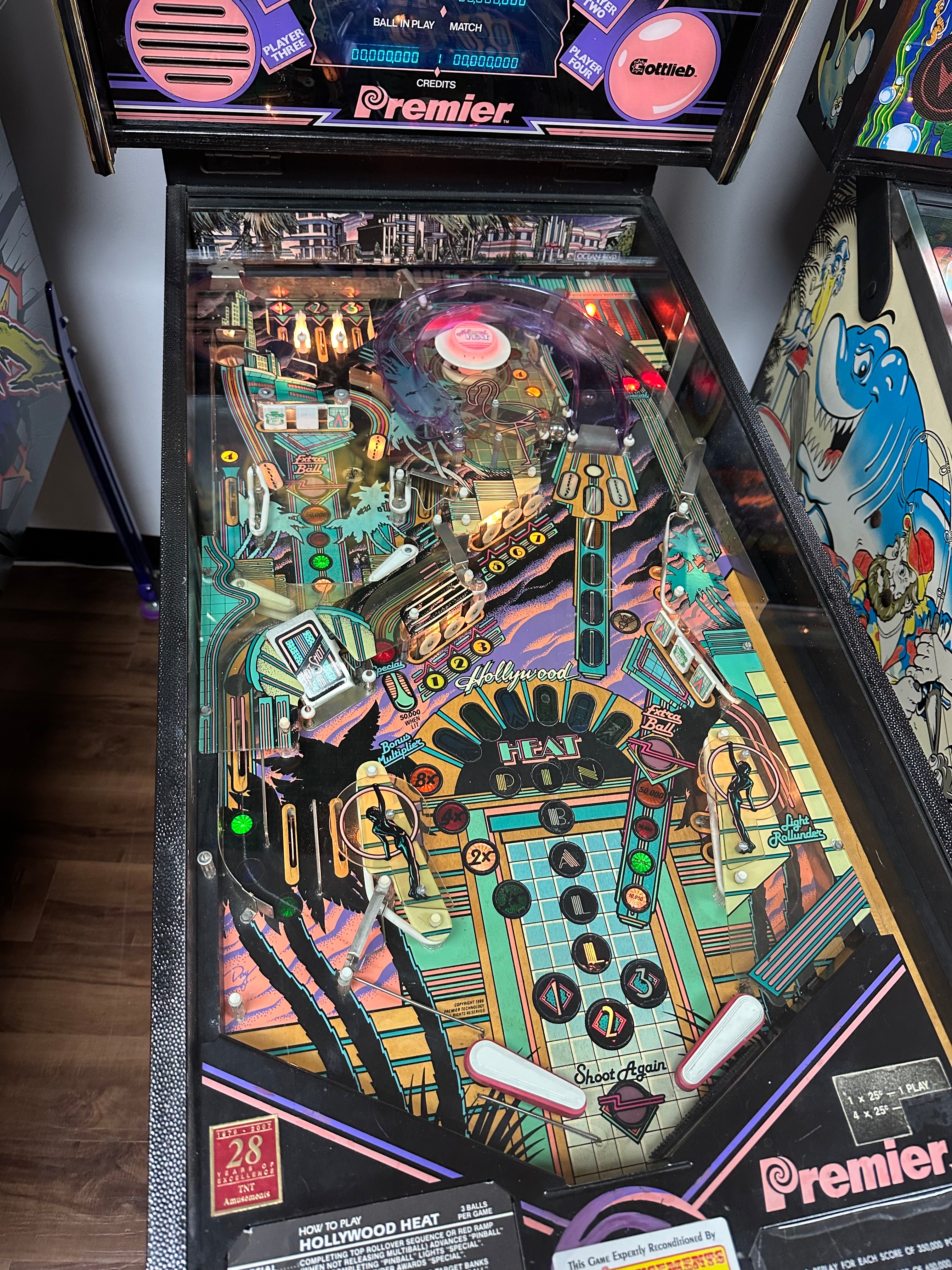 Gottlieb Hollywood Heat Pinball Machine