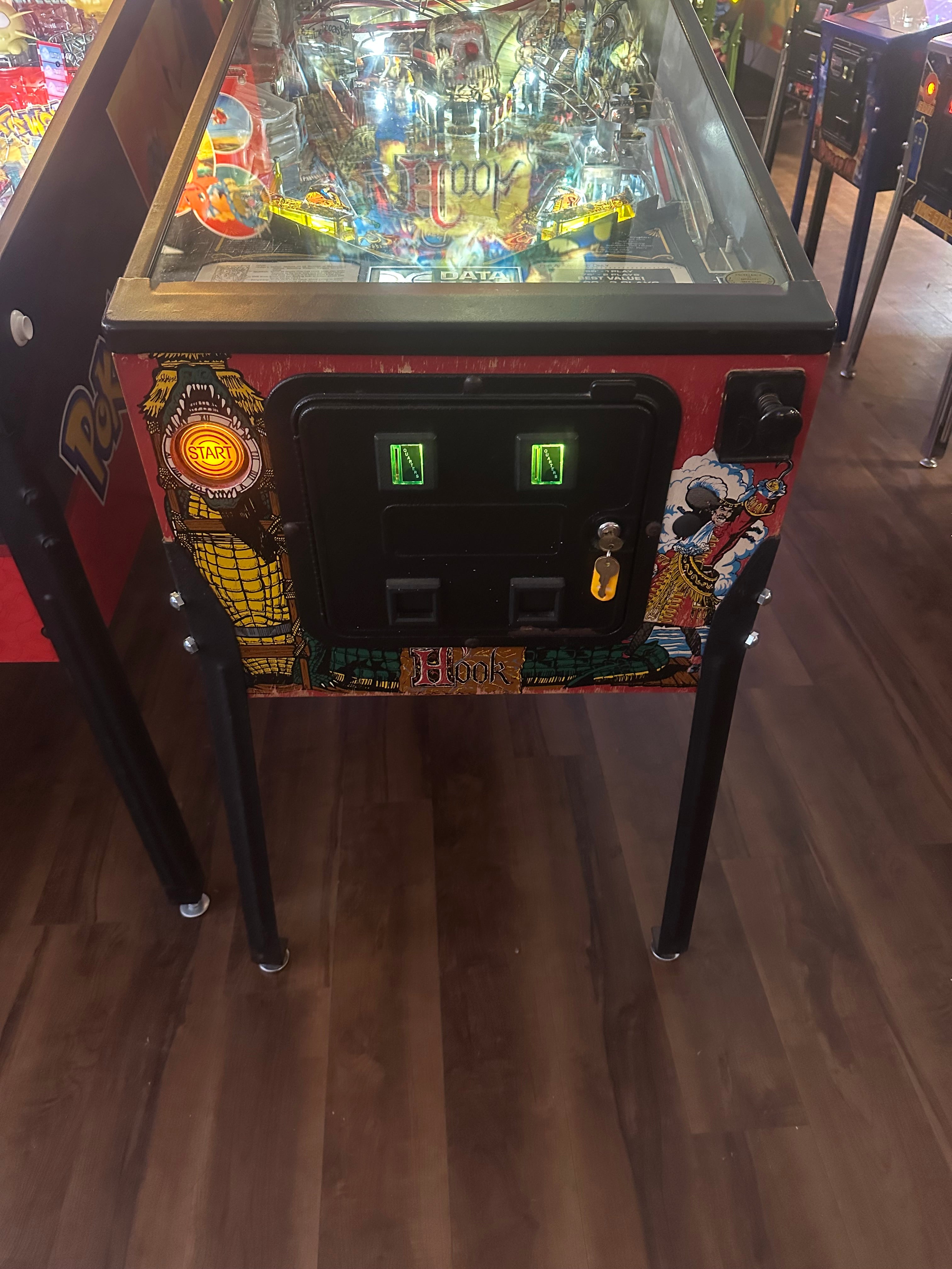 Data East Hook Pinball Machine