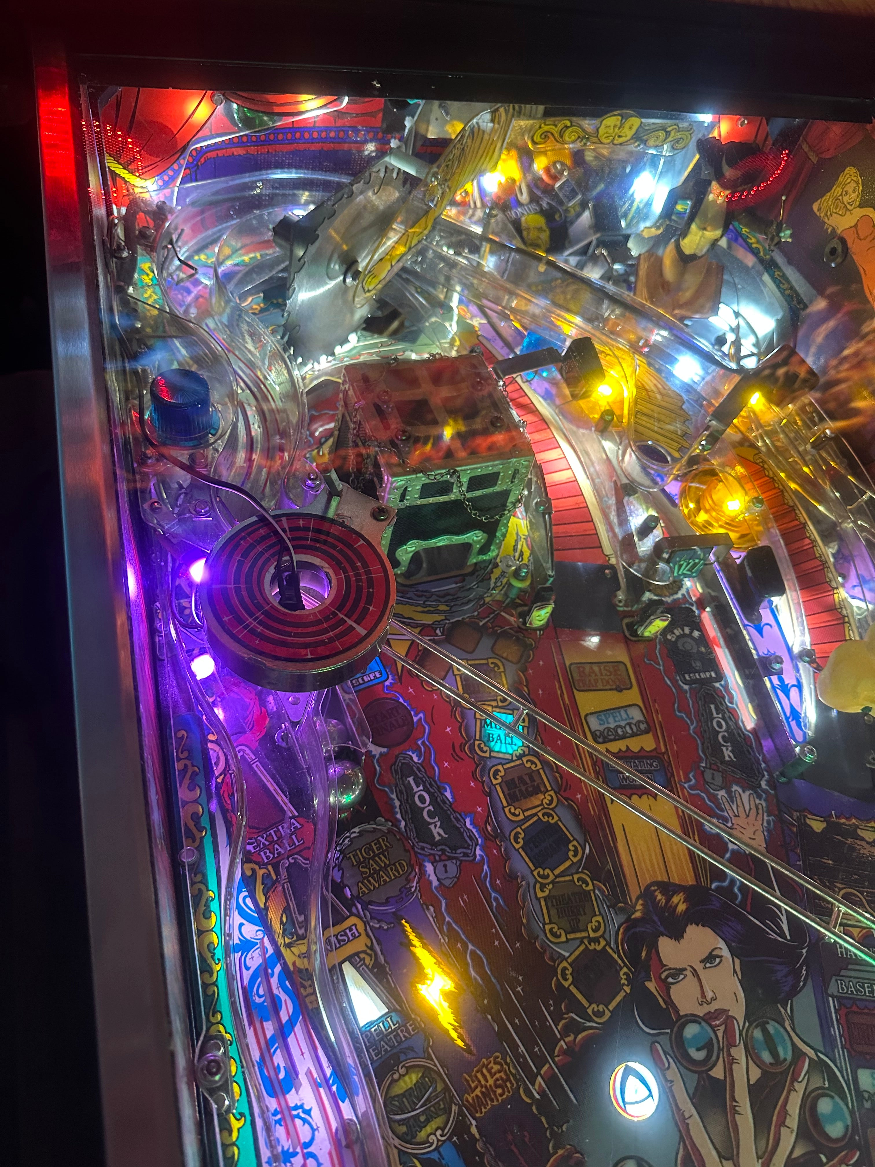 Bally Theatre of Magic Pinball Machine