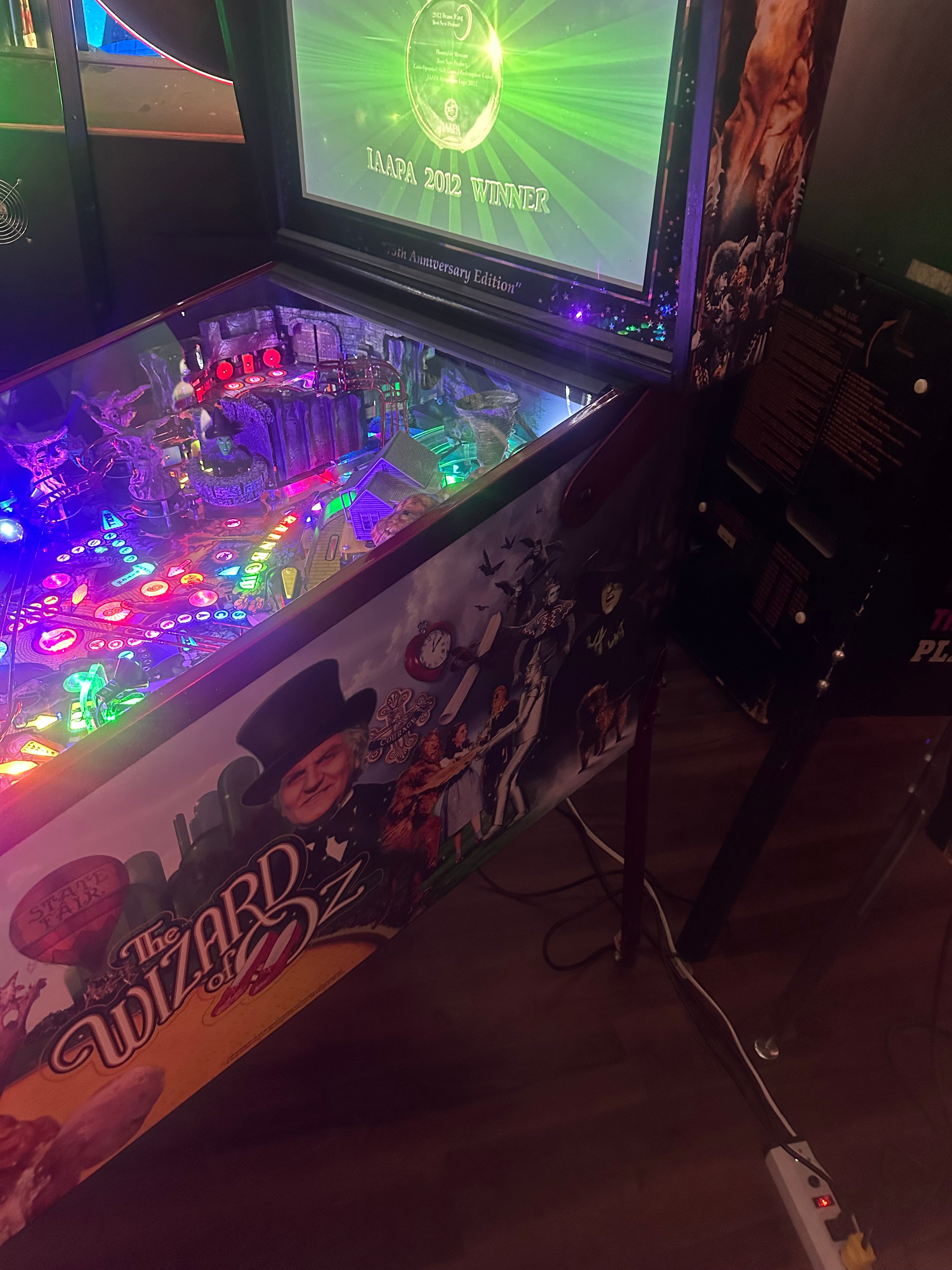 JJP Wizard of Oz 75th Anniversary Ruby Red Edition Pinball Machine