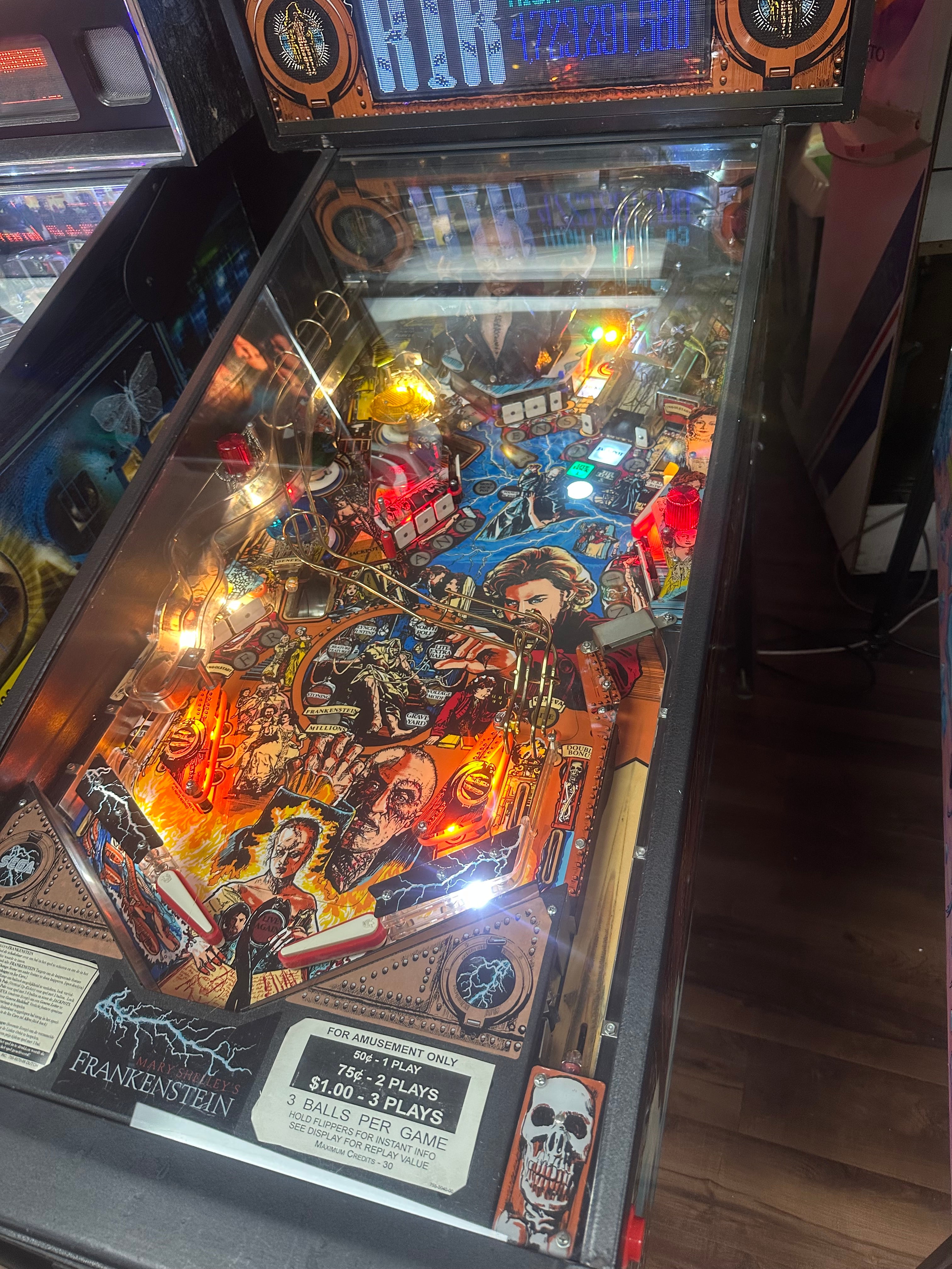 SEGA Mary Shelley's Frankenstein Pinball Machine