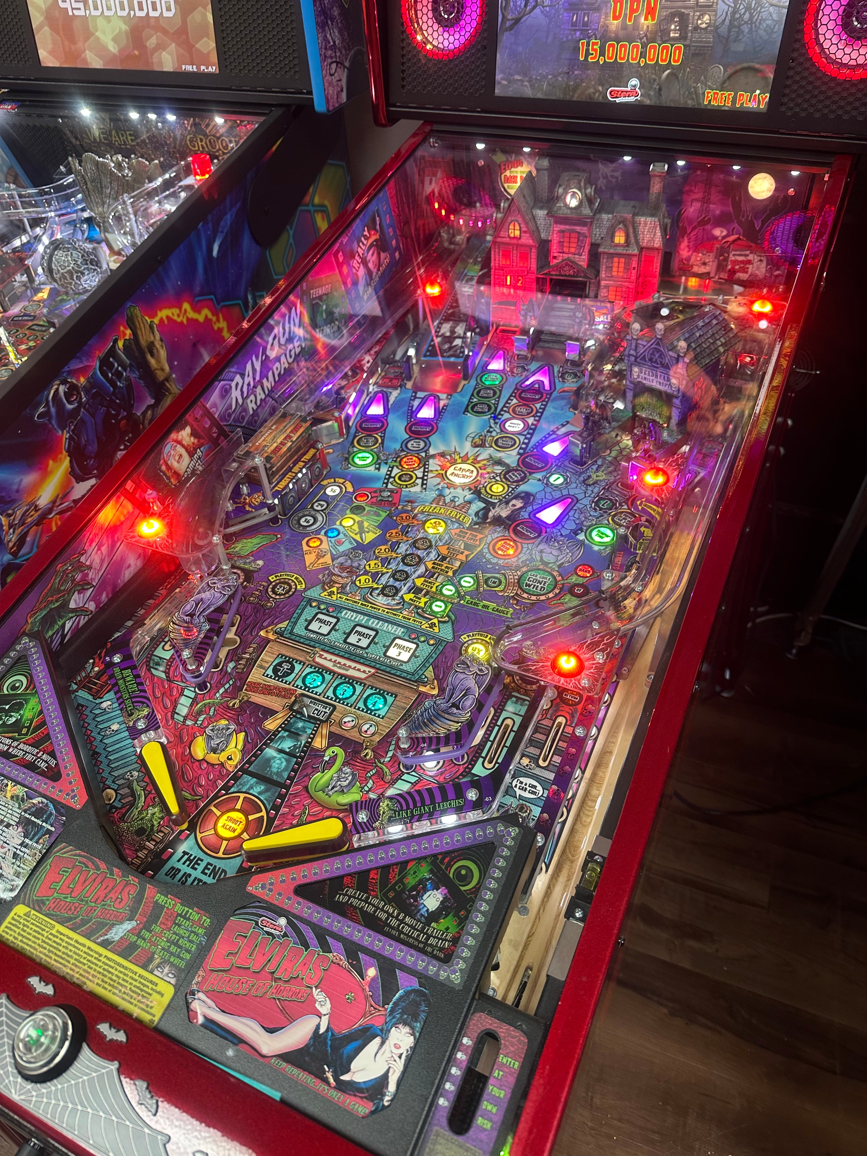 Stern Pinball LOADED Elvira's House of Horrors Premium Pinball Machine