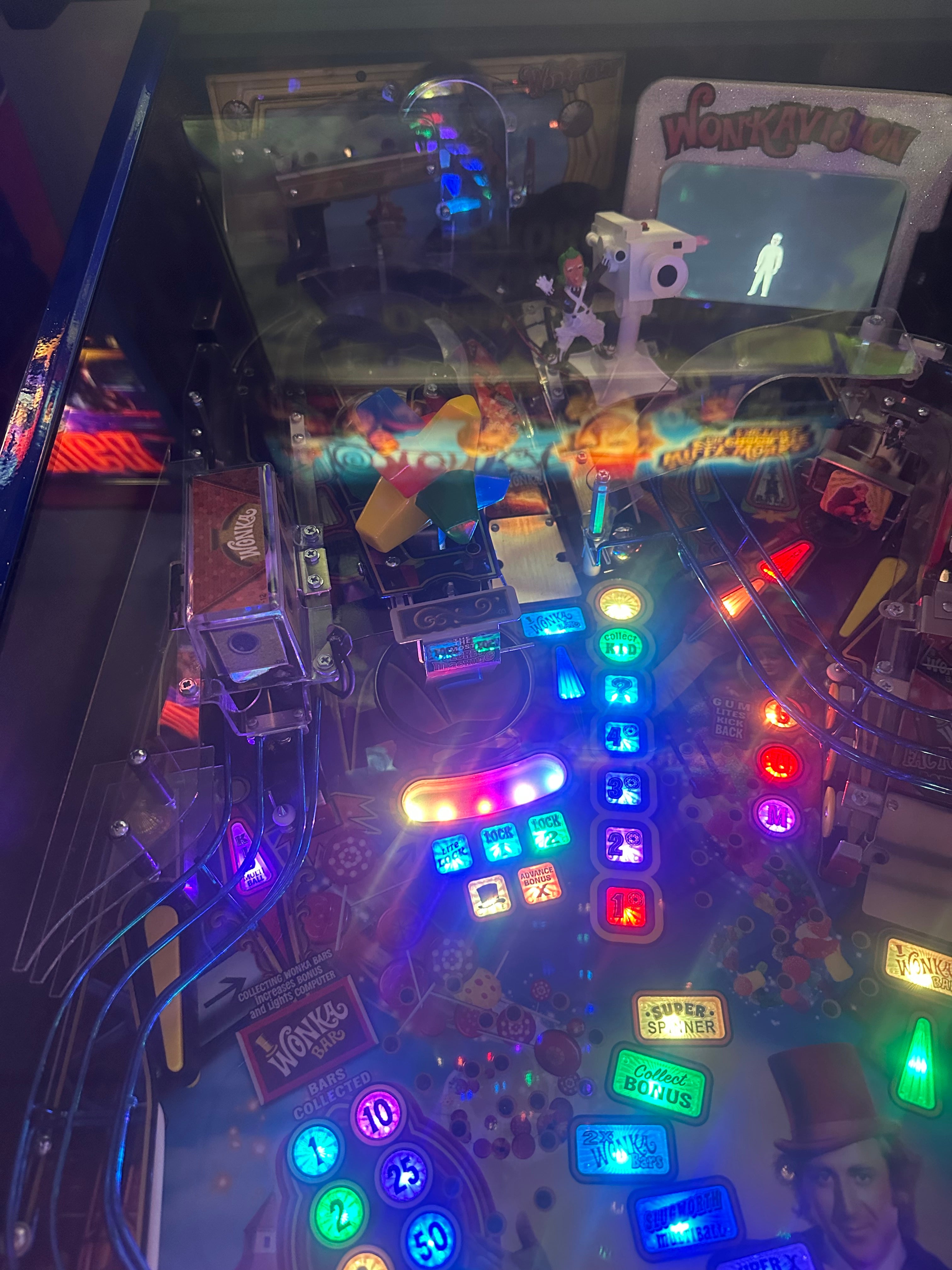 JJP Willy Wonka & the Chocolate Factory Limited Edition Pinball Machine