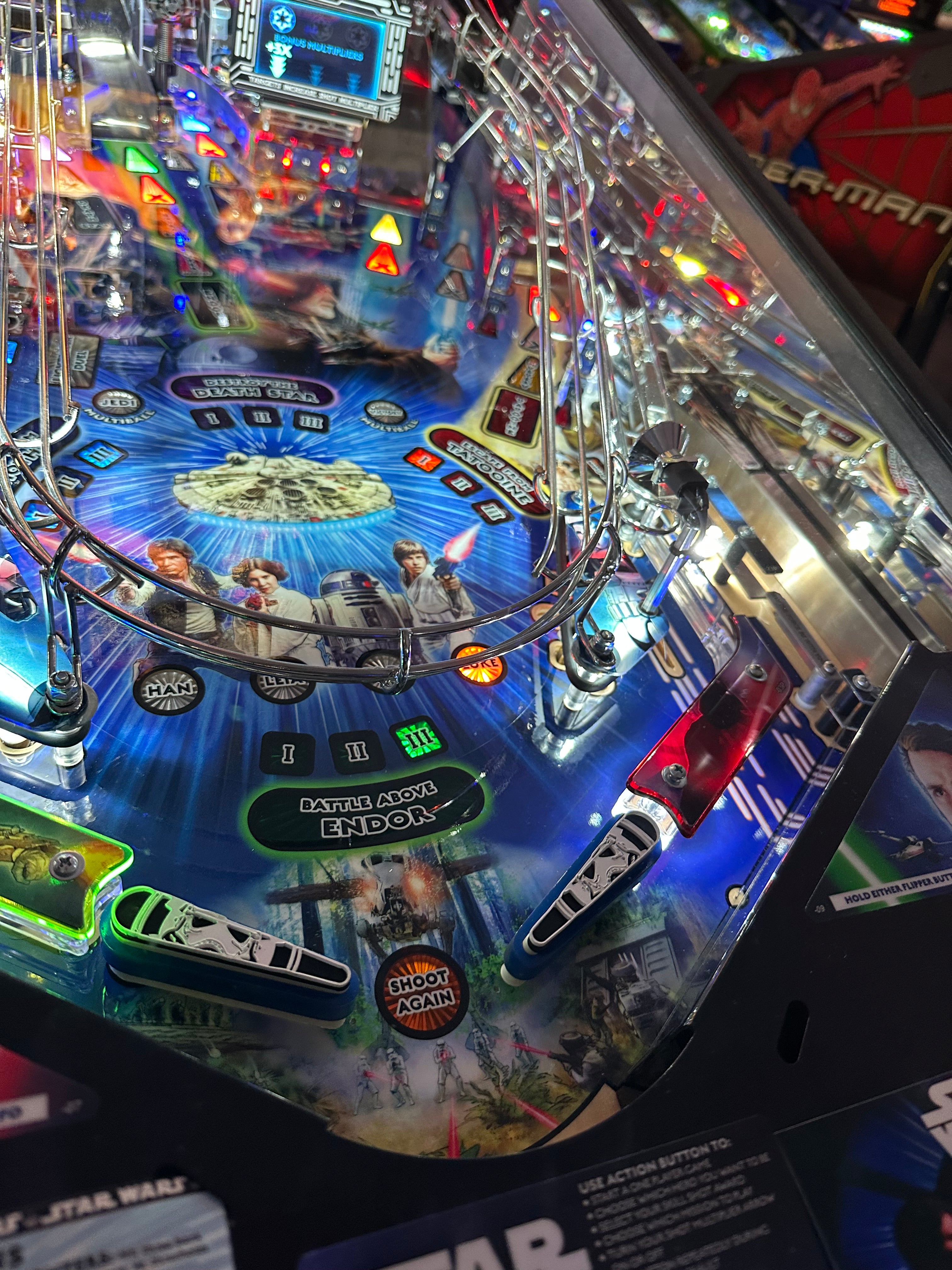 Stern Pinball LOADED Star Wars Premium Pinball Machine