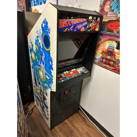 Image of Asteroids Deluxe Arcade Game