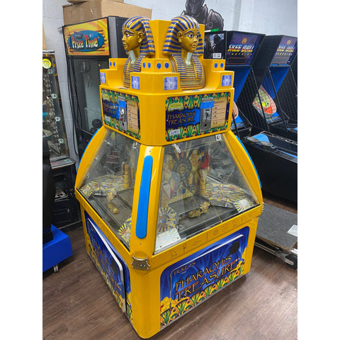 Image of UNIS Pharaoh's Treasure 4 Player Coin Pusher Redemption Game