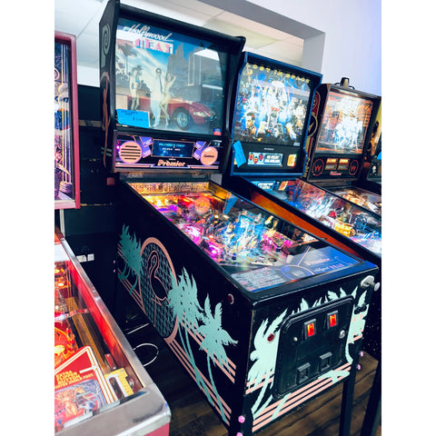 Image of Gottlieb Hollywood Heat Pinball Machine