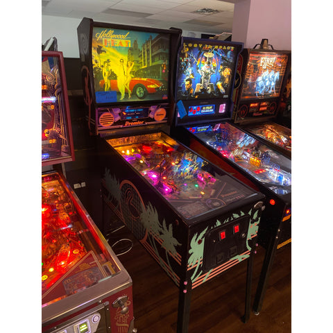 Image of Gottlieb Hollywood Heat Pinball Machine