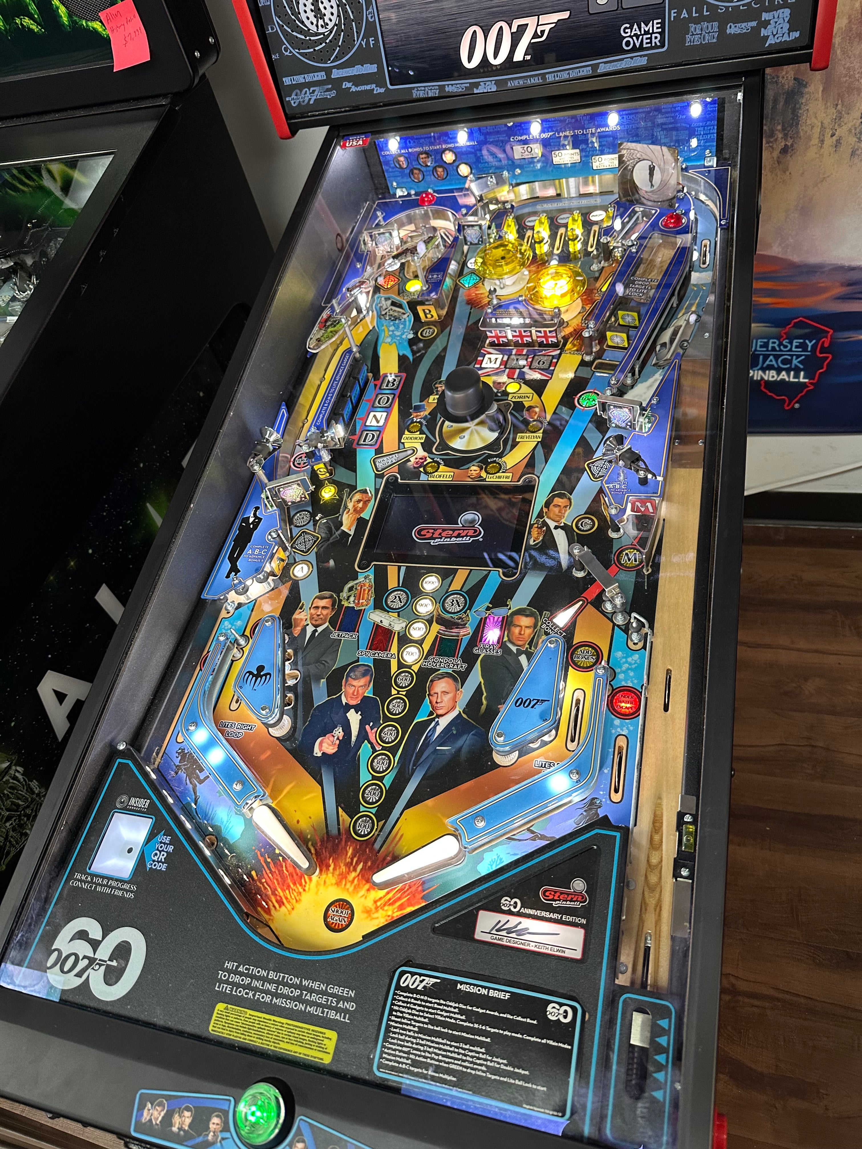 Stern Pinball James Bond 007 60th Anniversary Limited Edition Pinball Machine